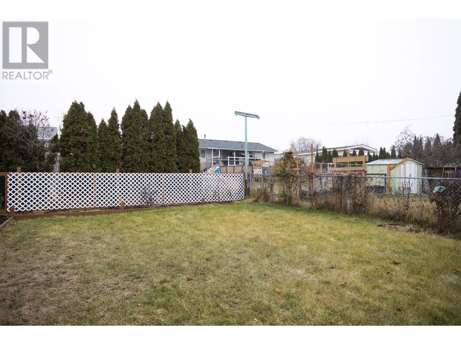 255 Holbrook Road W