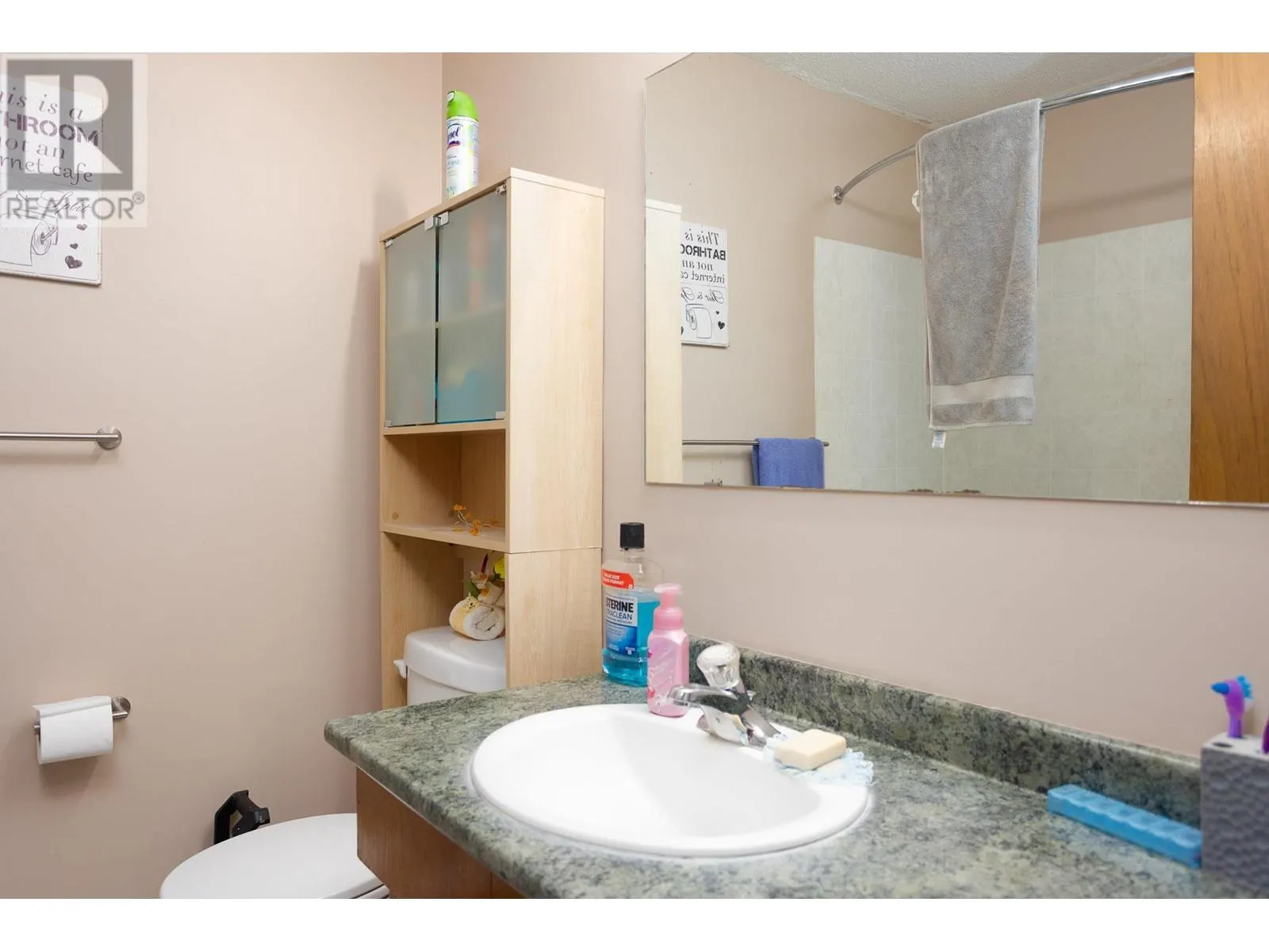 255 Holbrook Road W