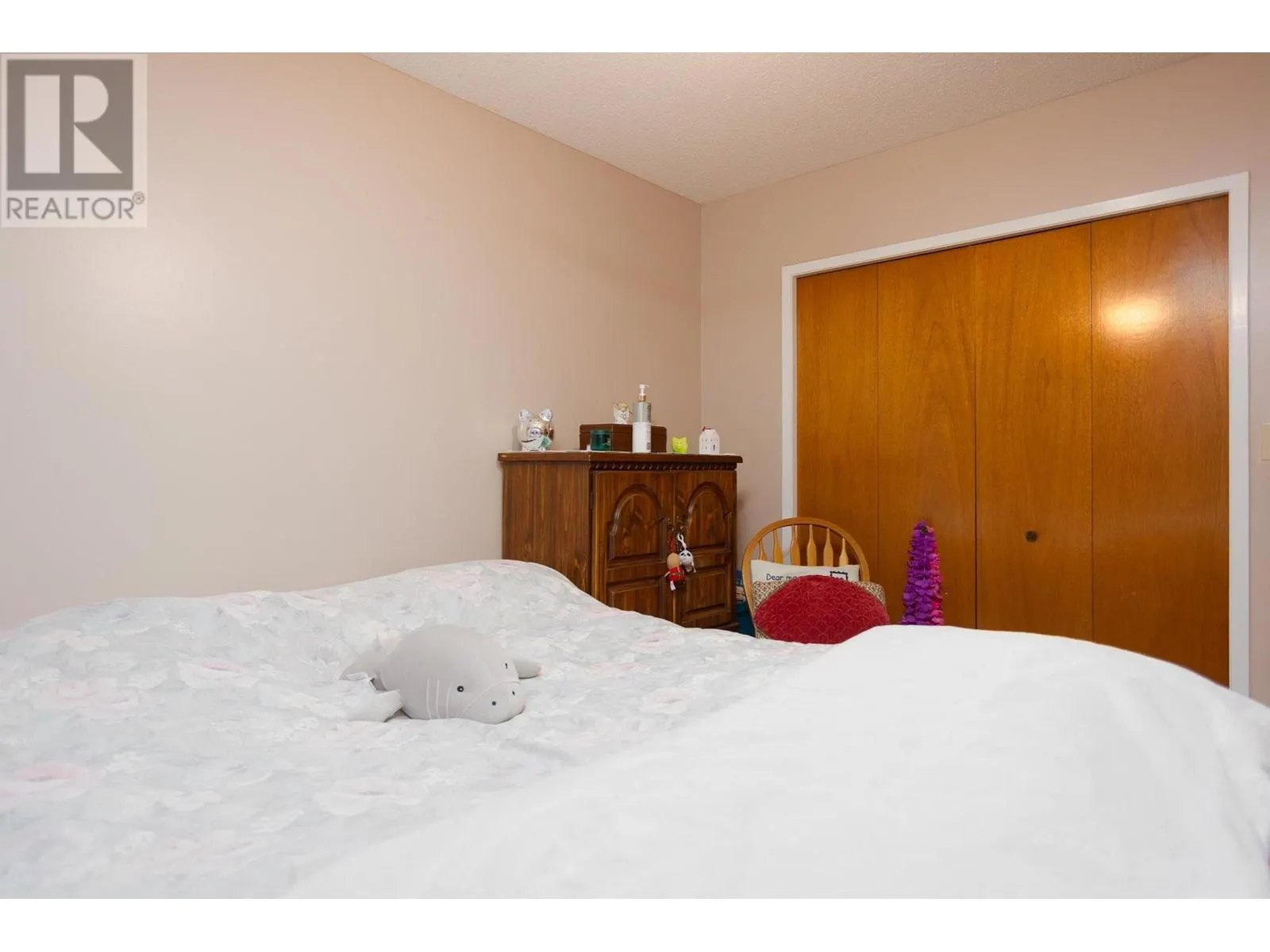 255 Holbrook Road W