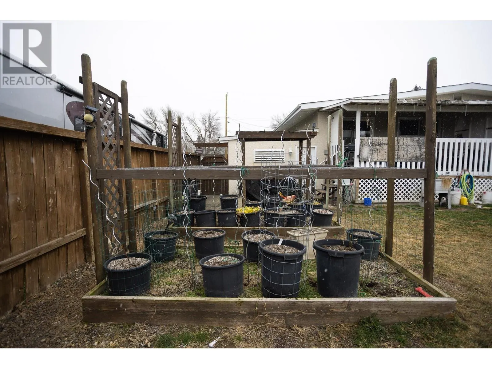 255 Holbrook Road W