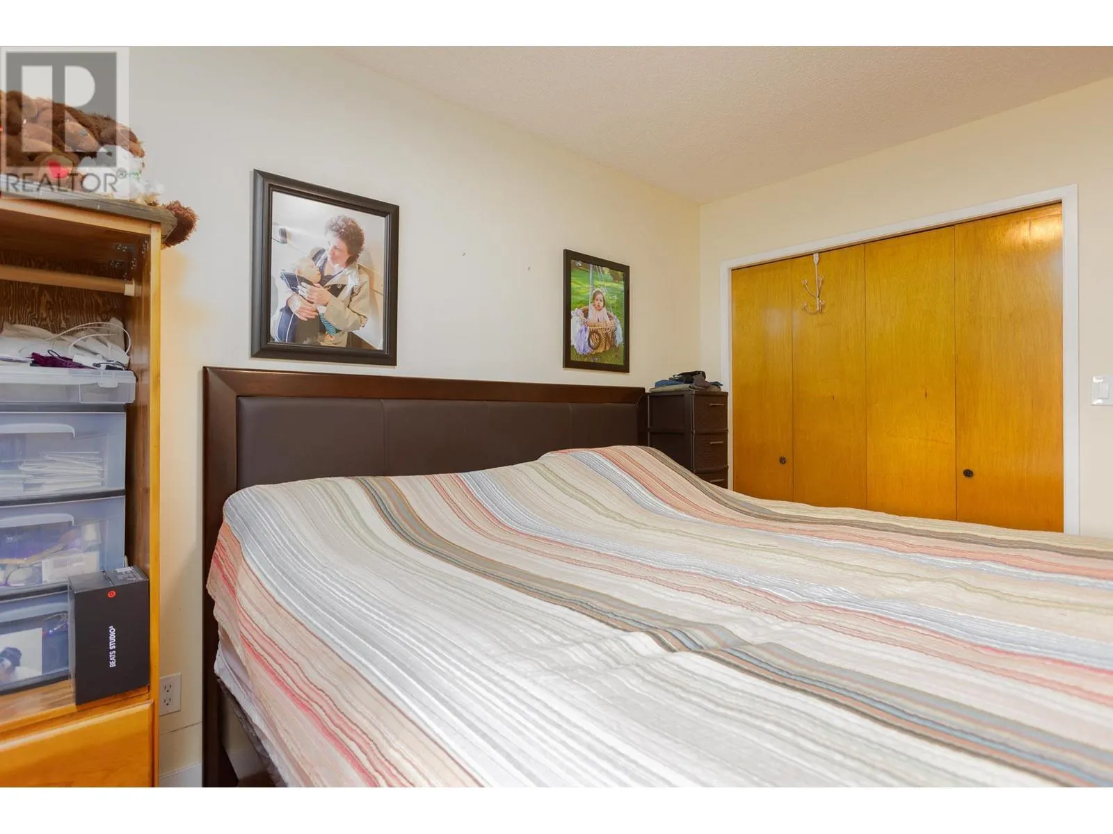 255 Holbrook Road W