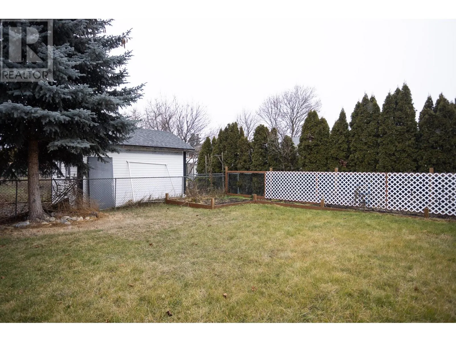 255 Holbrook Road W