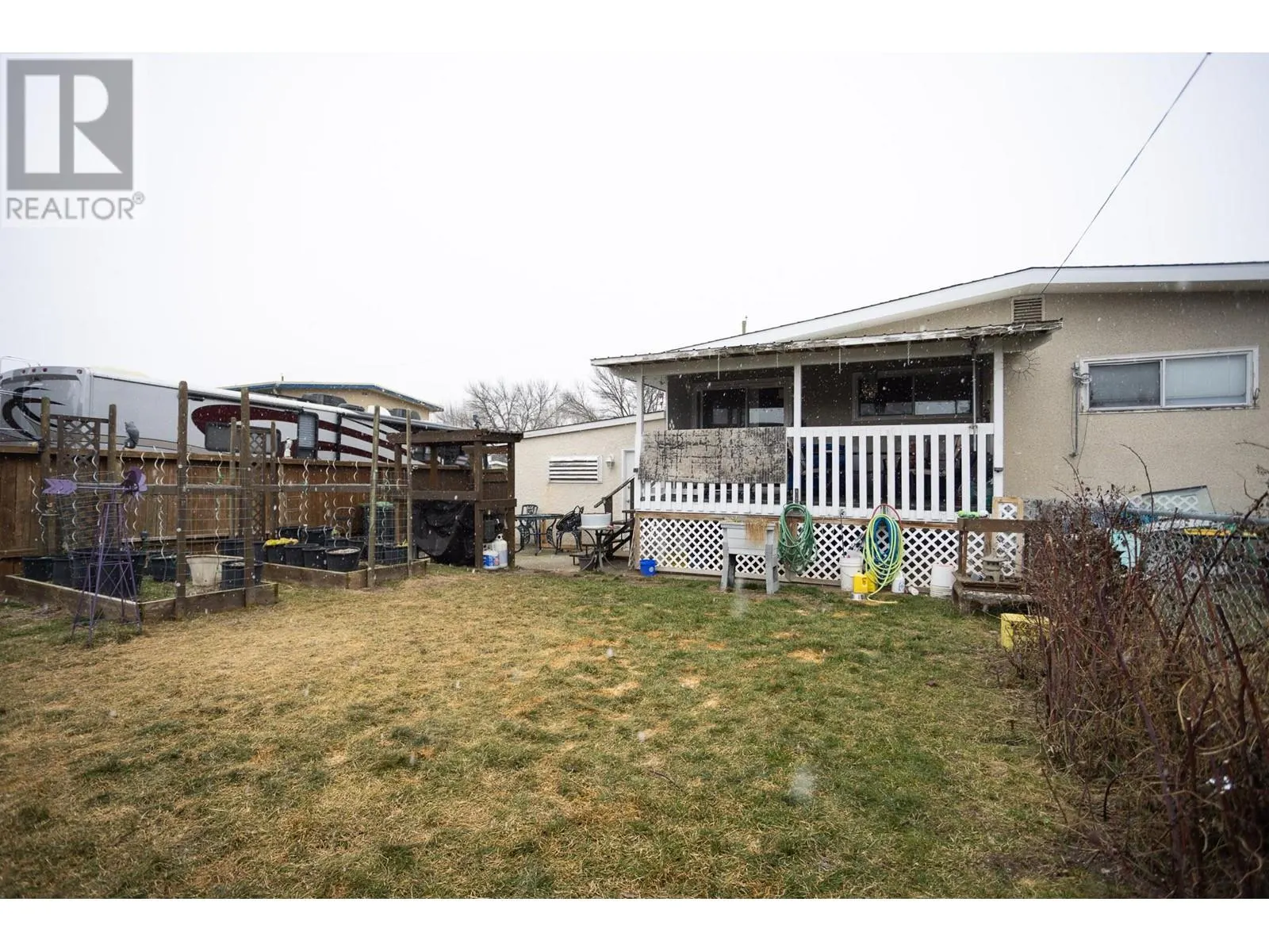 255 Holbrook Road W