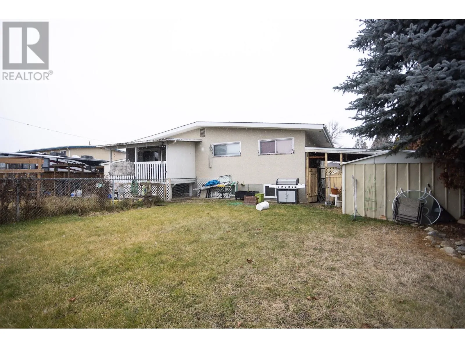 255 Holbrook Road W