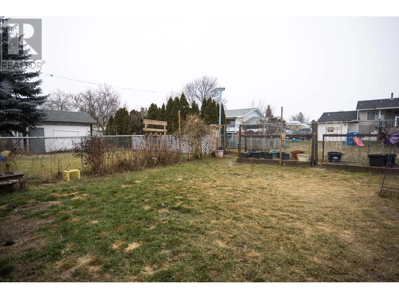 255 Holbrook Road W