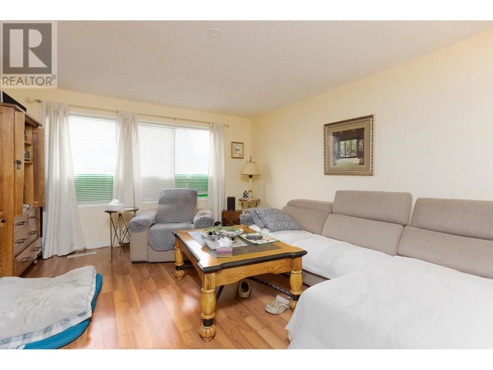 255 Holbrook Road W