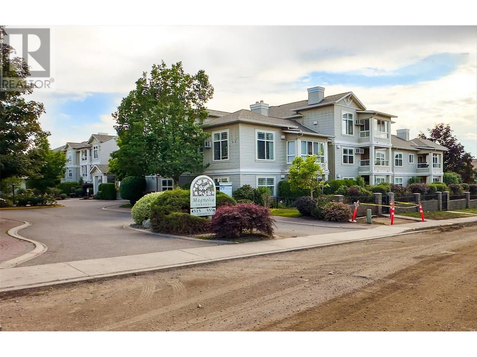 555 Houghton Road Unit# 205