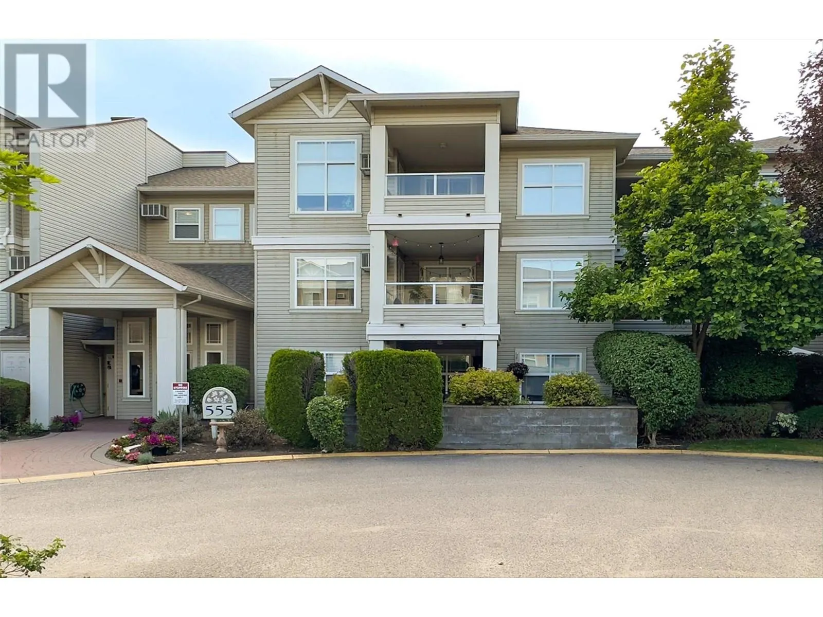 555 Houghton Road Unit# 205