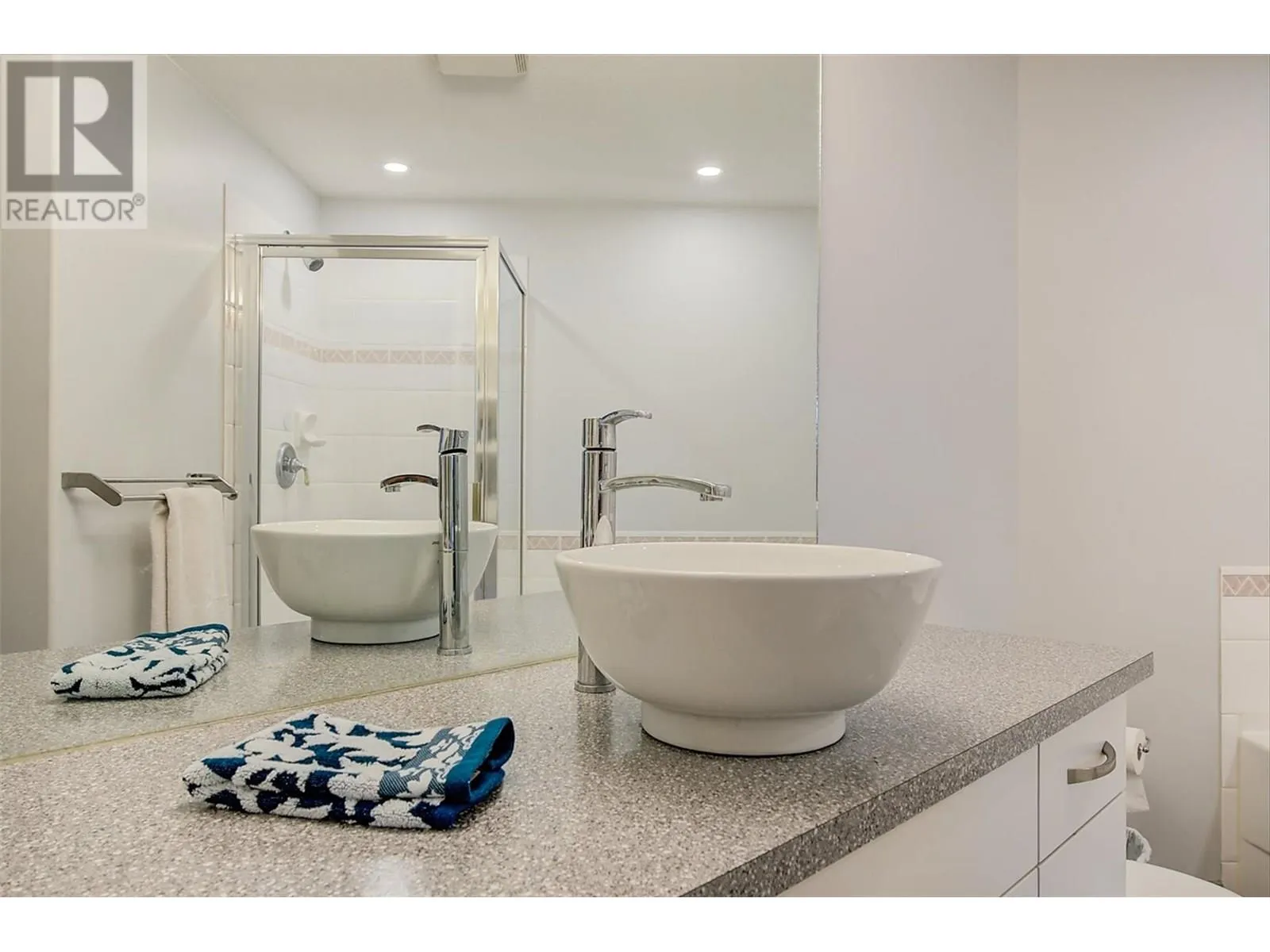 555 Houghton Road Unit# 205