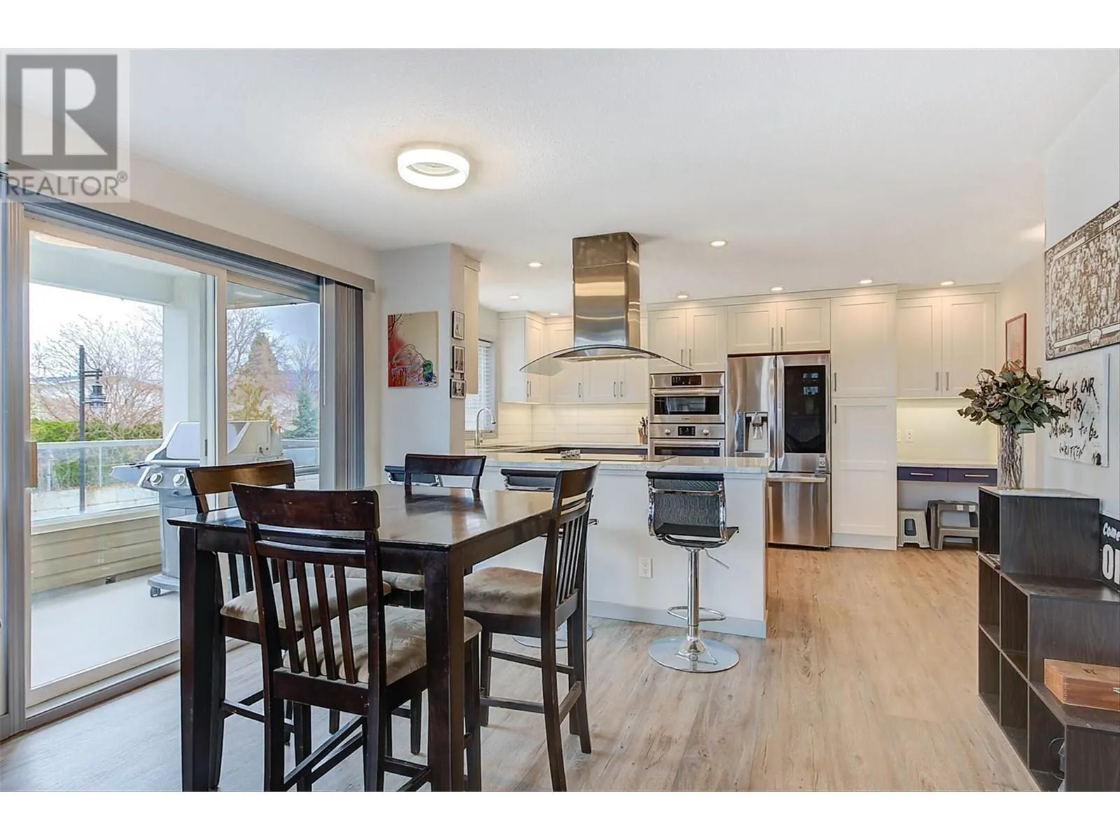 555 Houghton Road Unit# 205