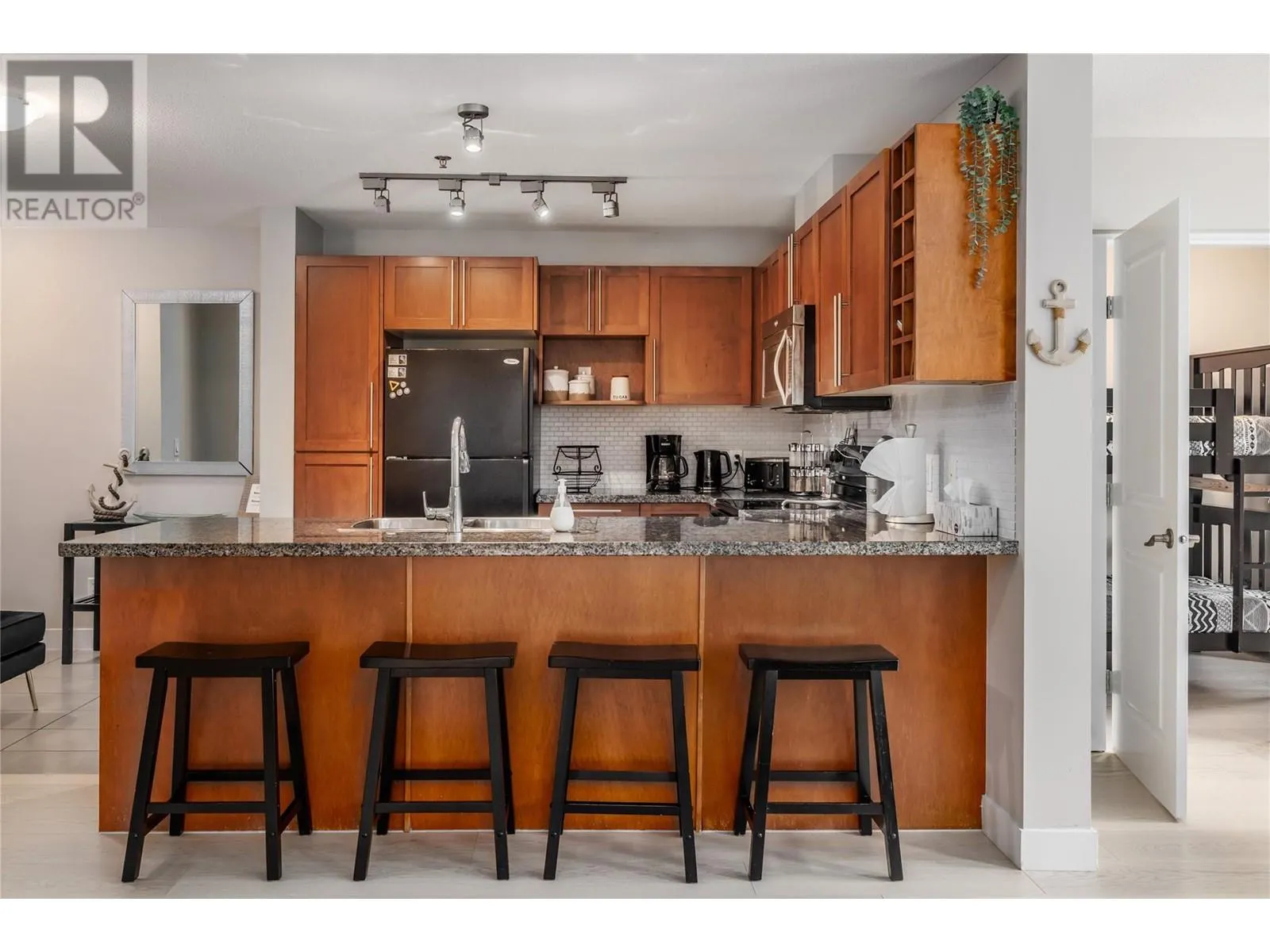 1093 Sunset Drive Unit# 105