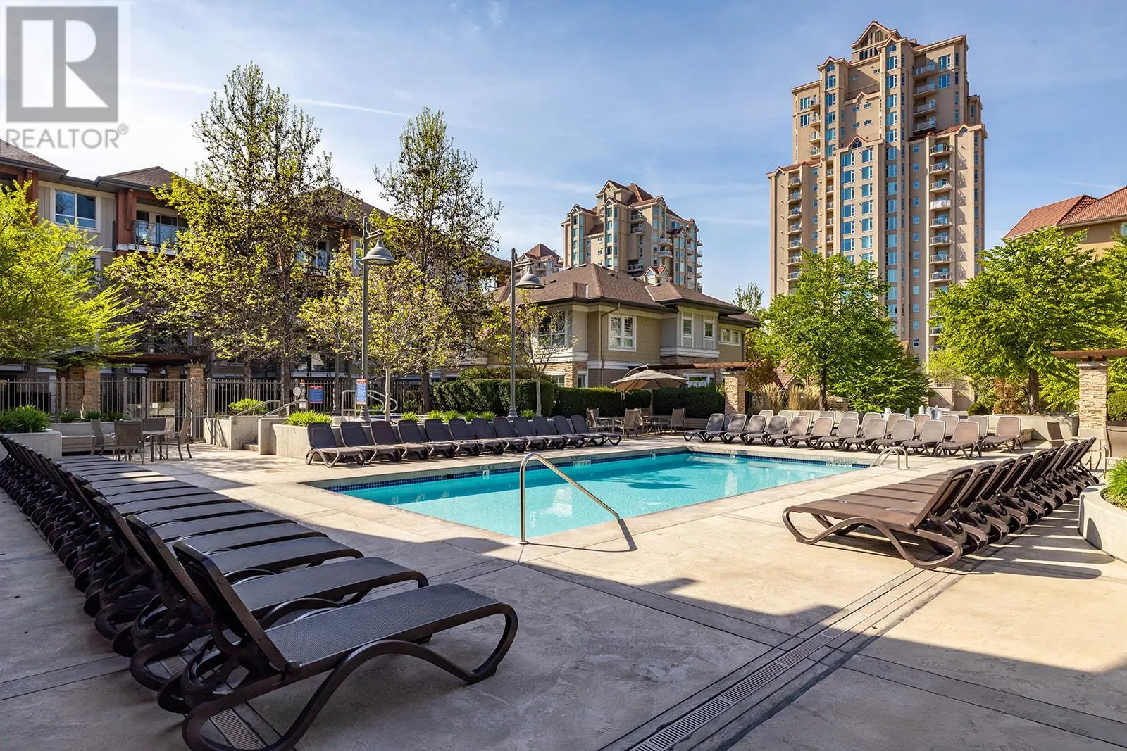 1093 Sunset Drive Unit# 105