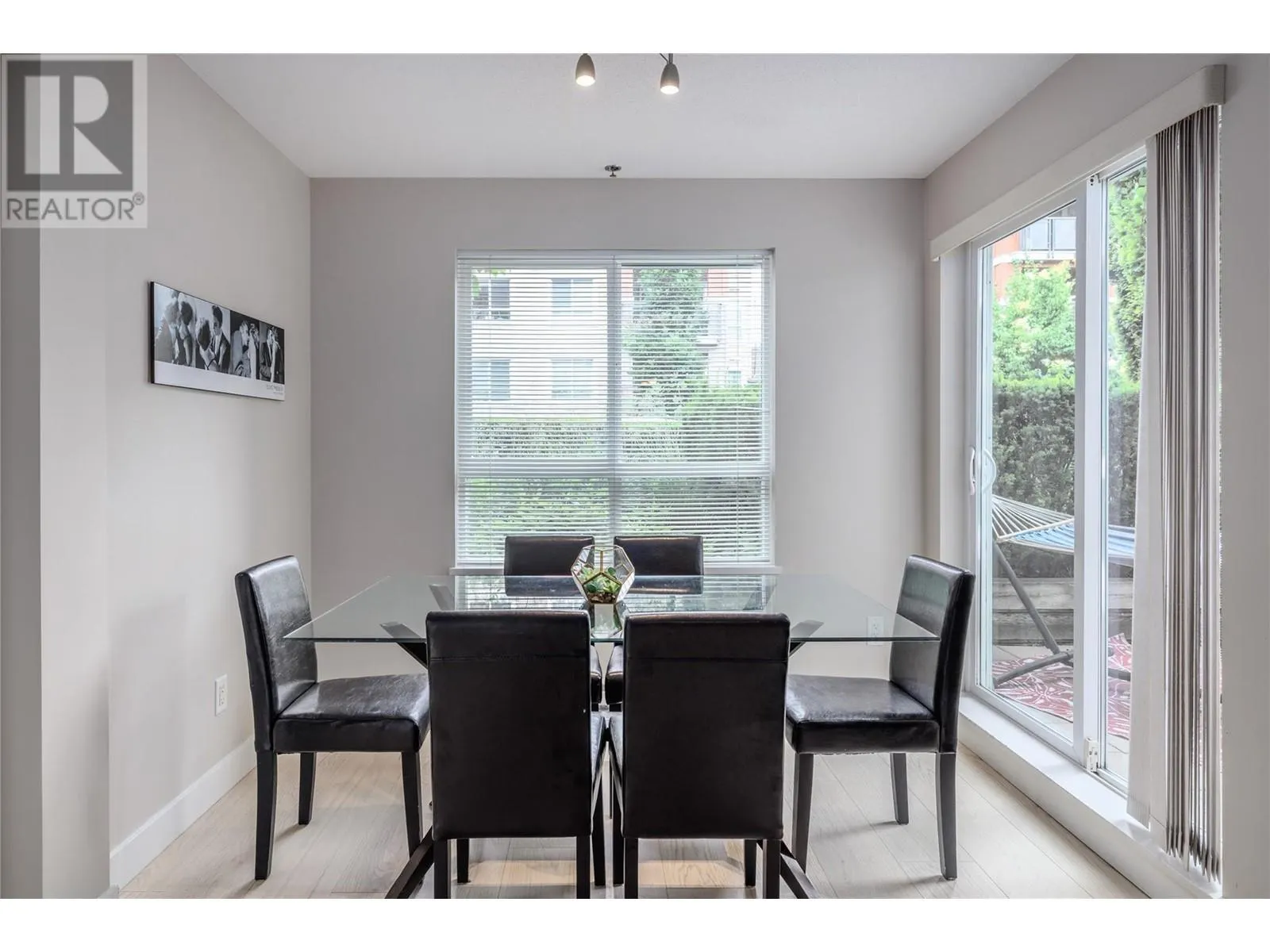 1093 Sunset Drive Unit# 105