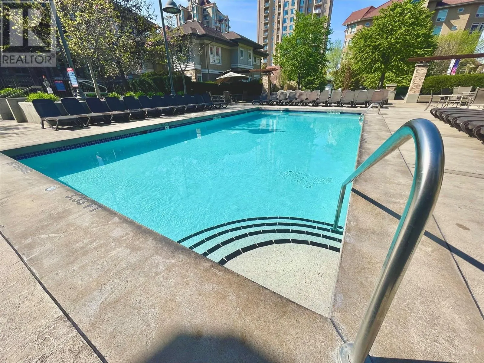 1093 Sunset Drive Unit# 105