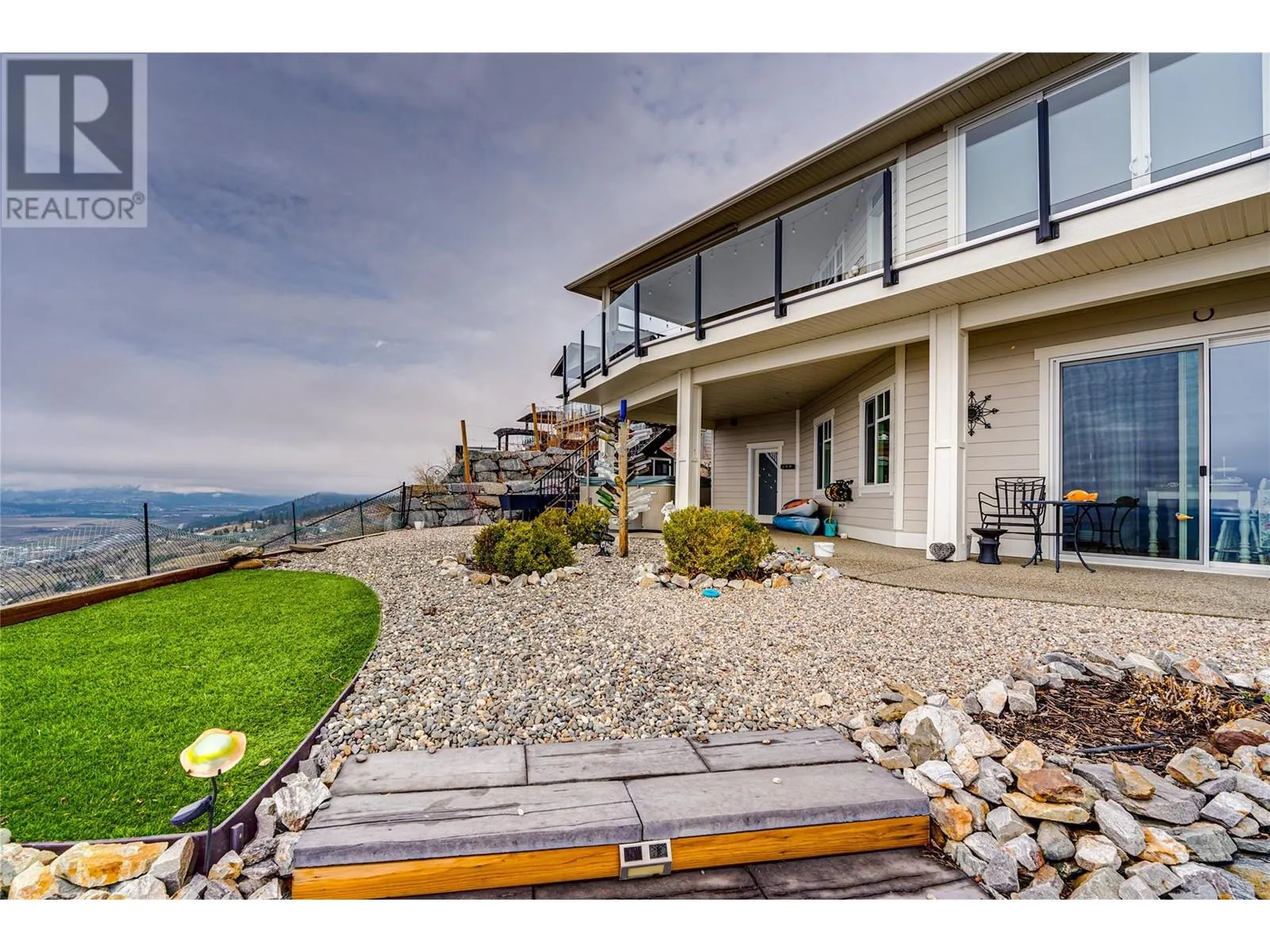 1548 Phoenix Drive