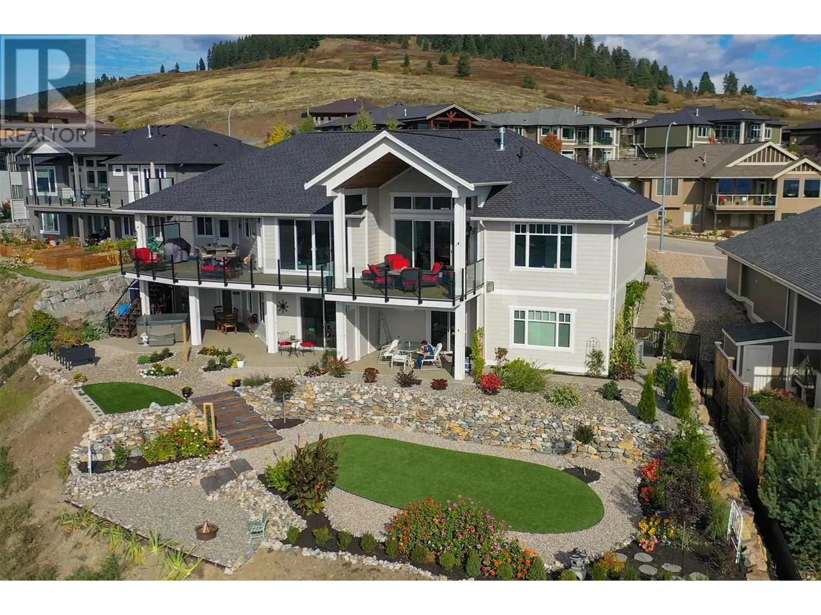 1548 Phoenix Drive