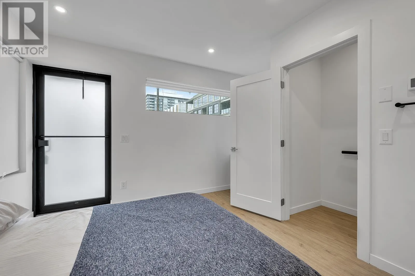 417 Cedar Avenue Unit# 201
