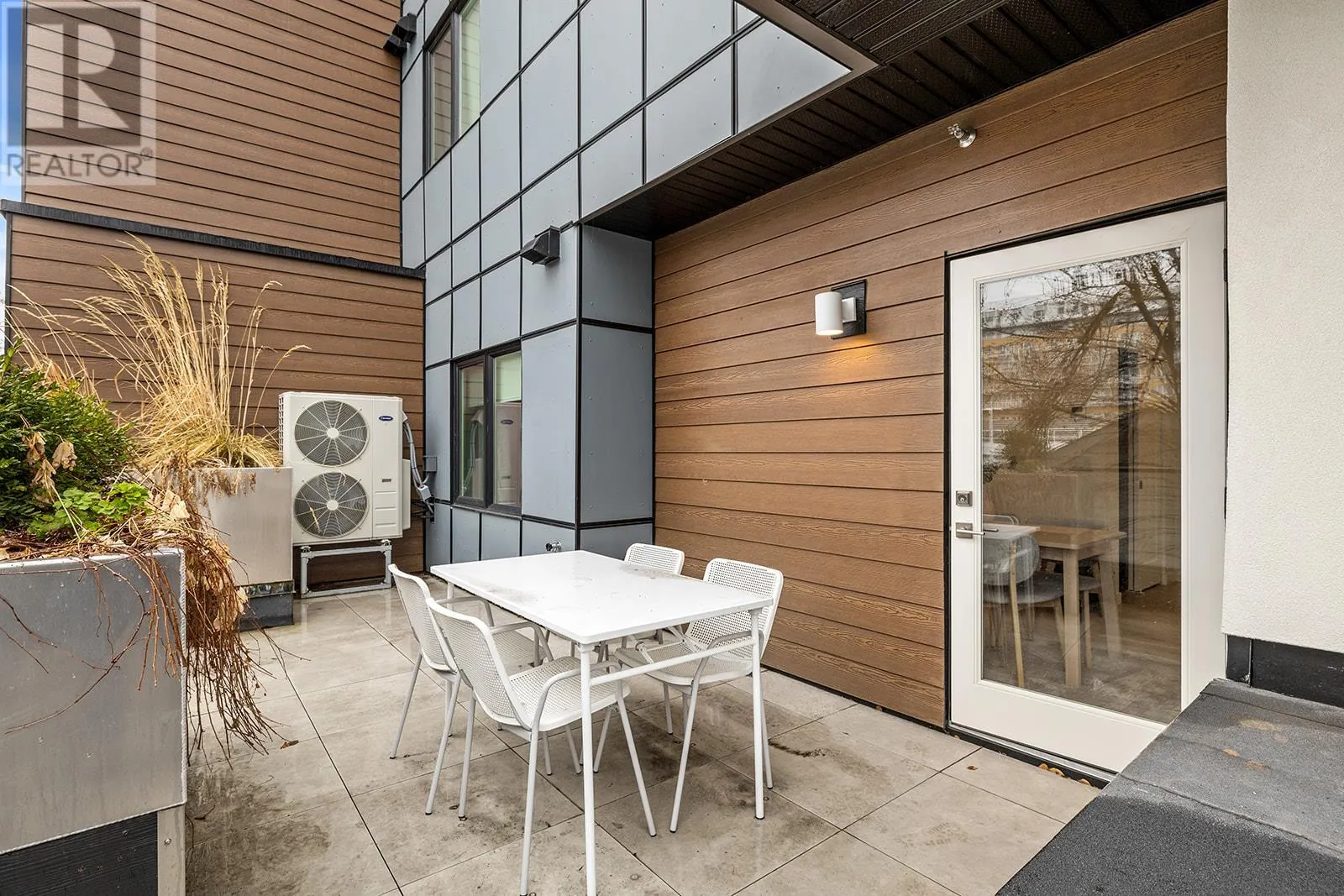 417 Cedar Avenue Unit# 201