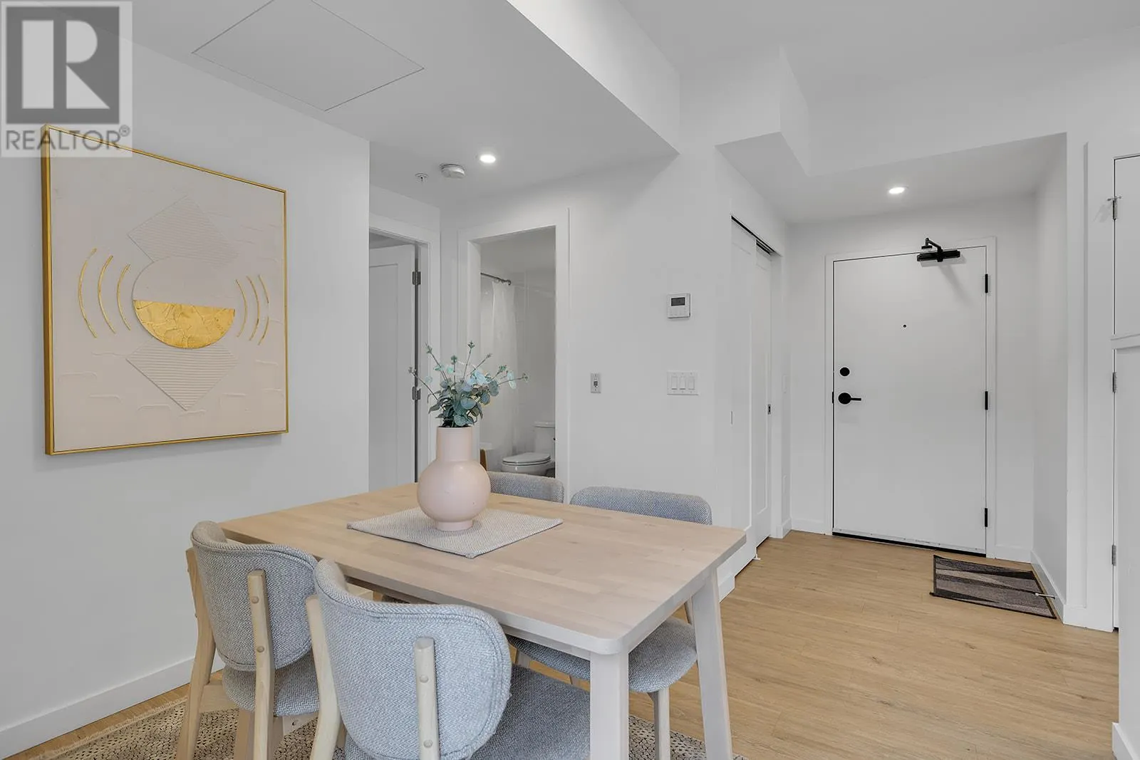 417 Cedar Avenue Unit# 201