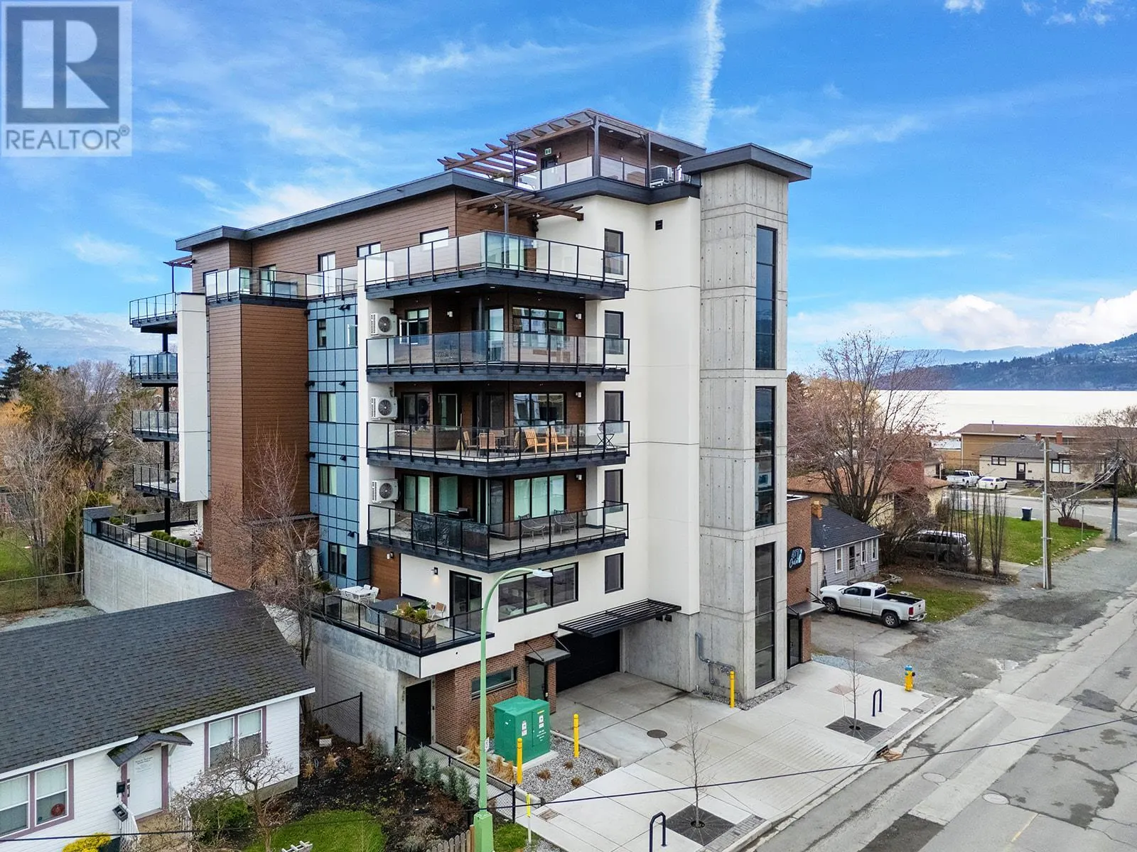 417 Cedar Avenue Unit# 201