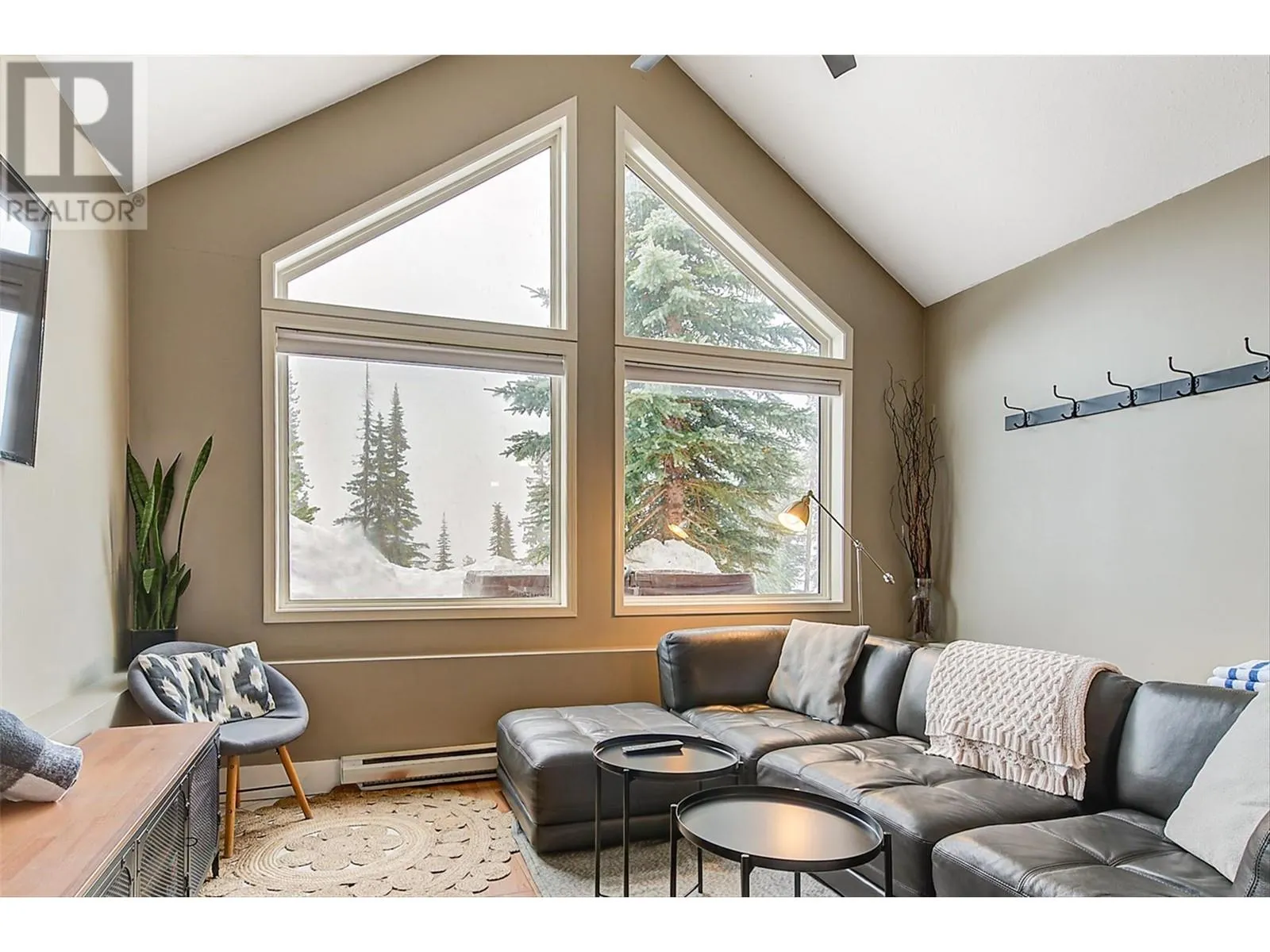 5977 Snow Pines Crescent Unit# 116D