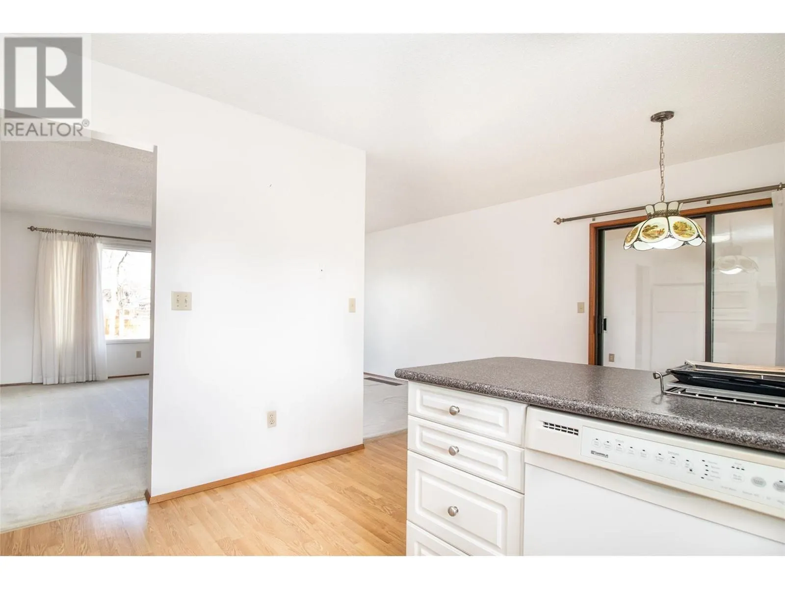 425 Burbank Court