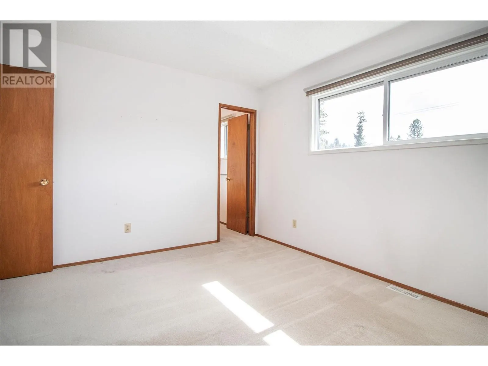 425 Burbank Court