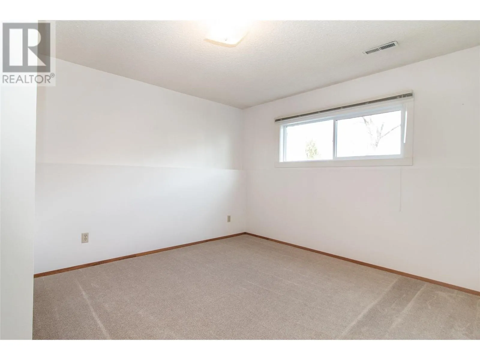 425 Burbank Court