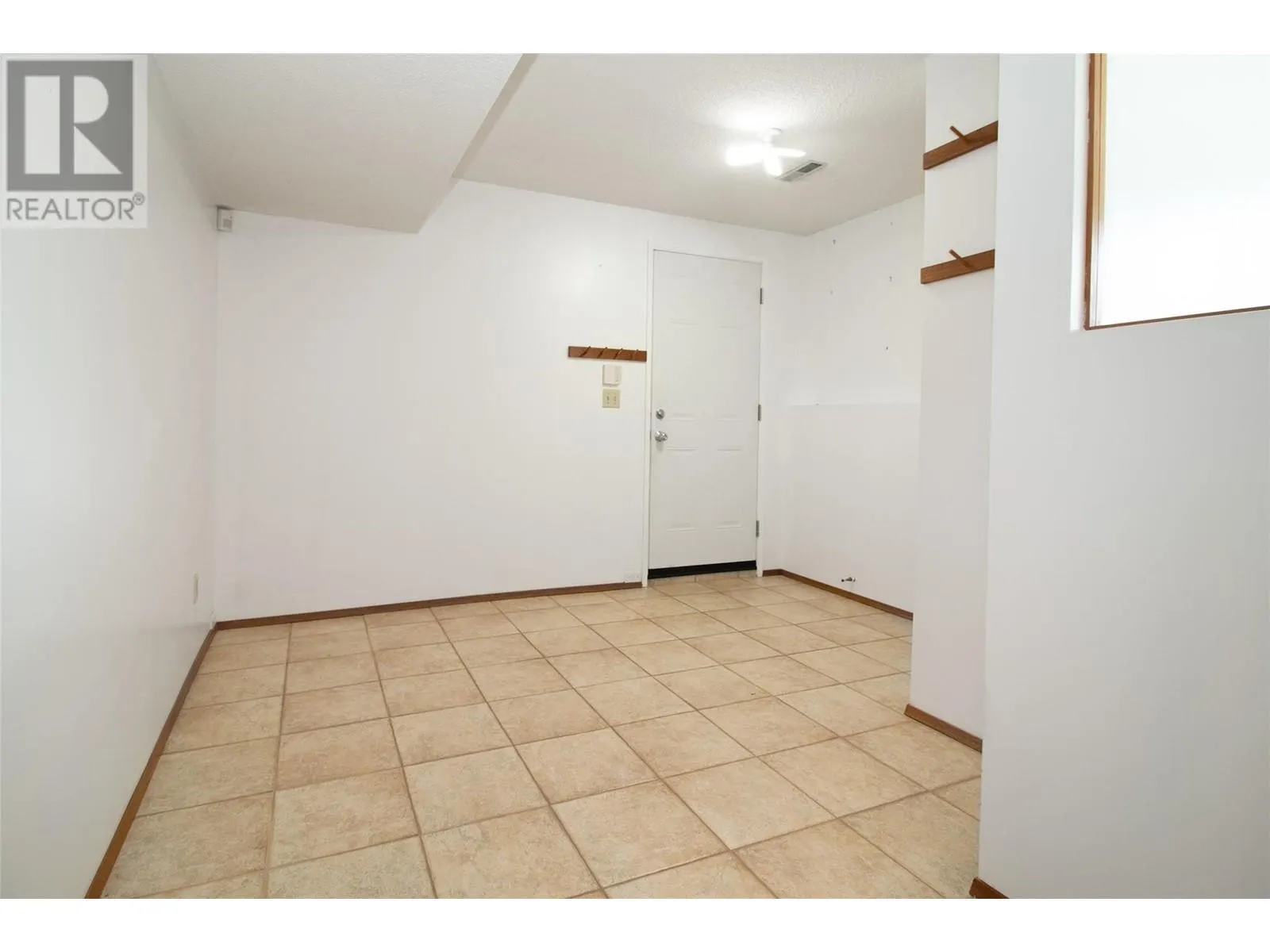 425 Burbank Court