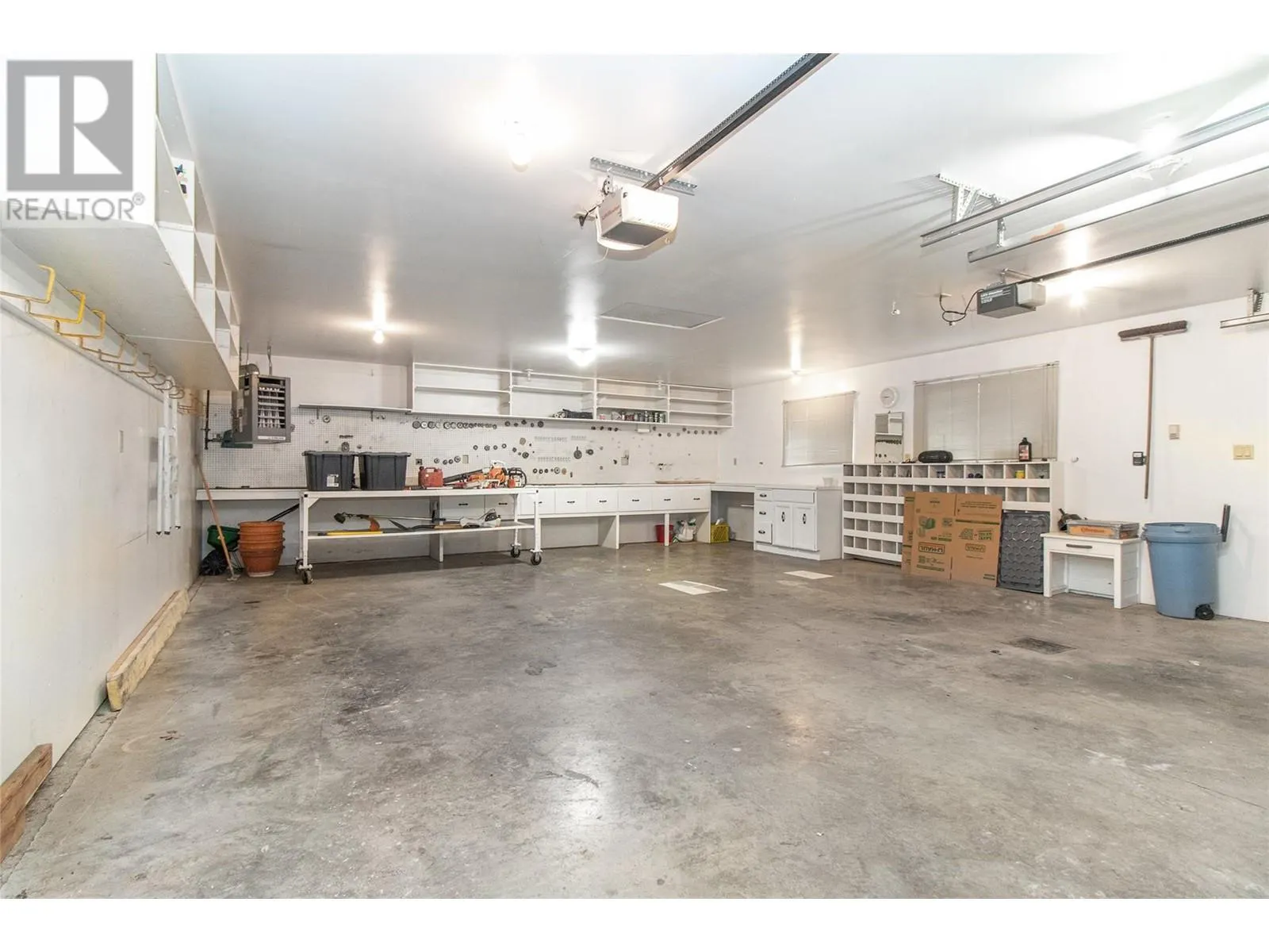 425 Burbank Court