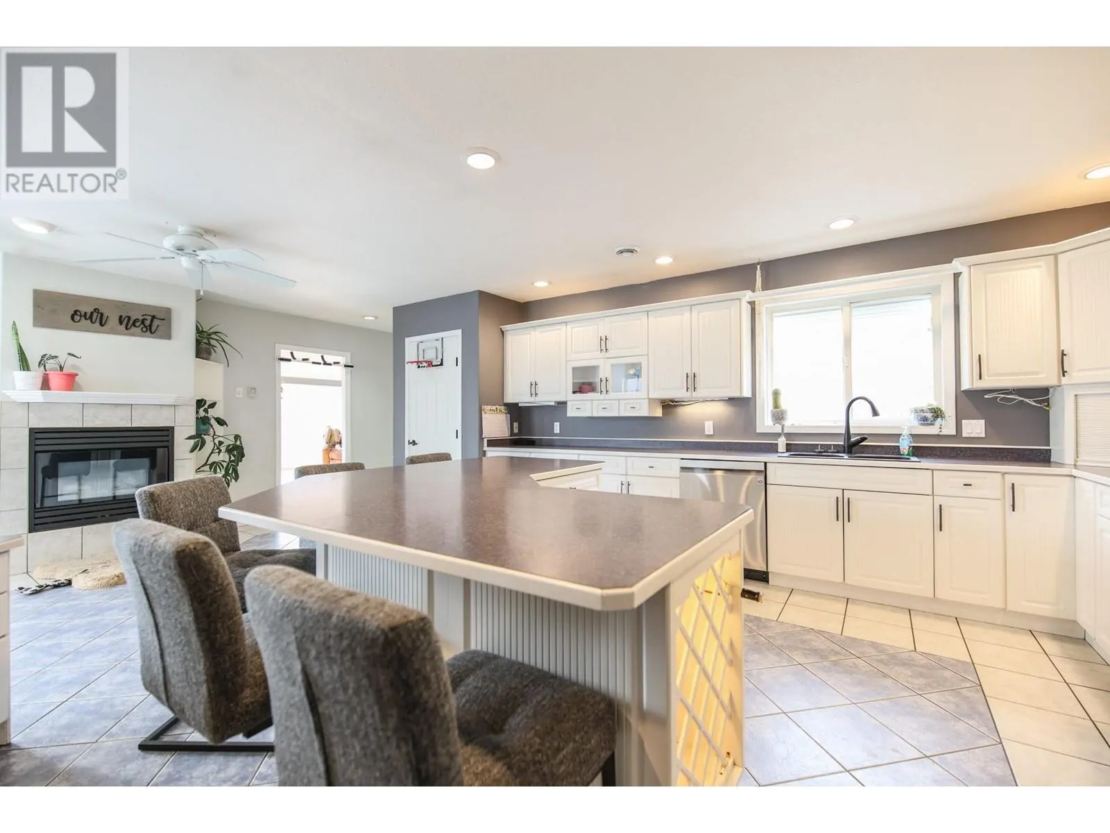 384 19 Road