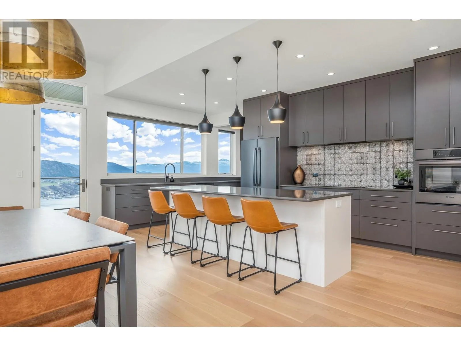 104 Silversage Lookout Court