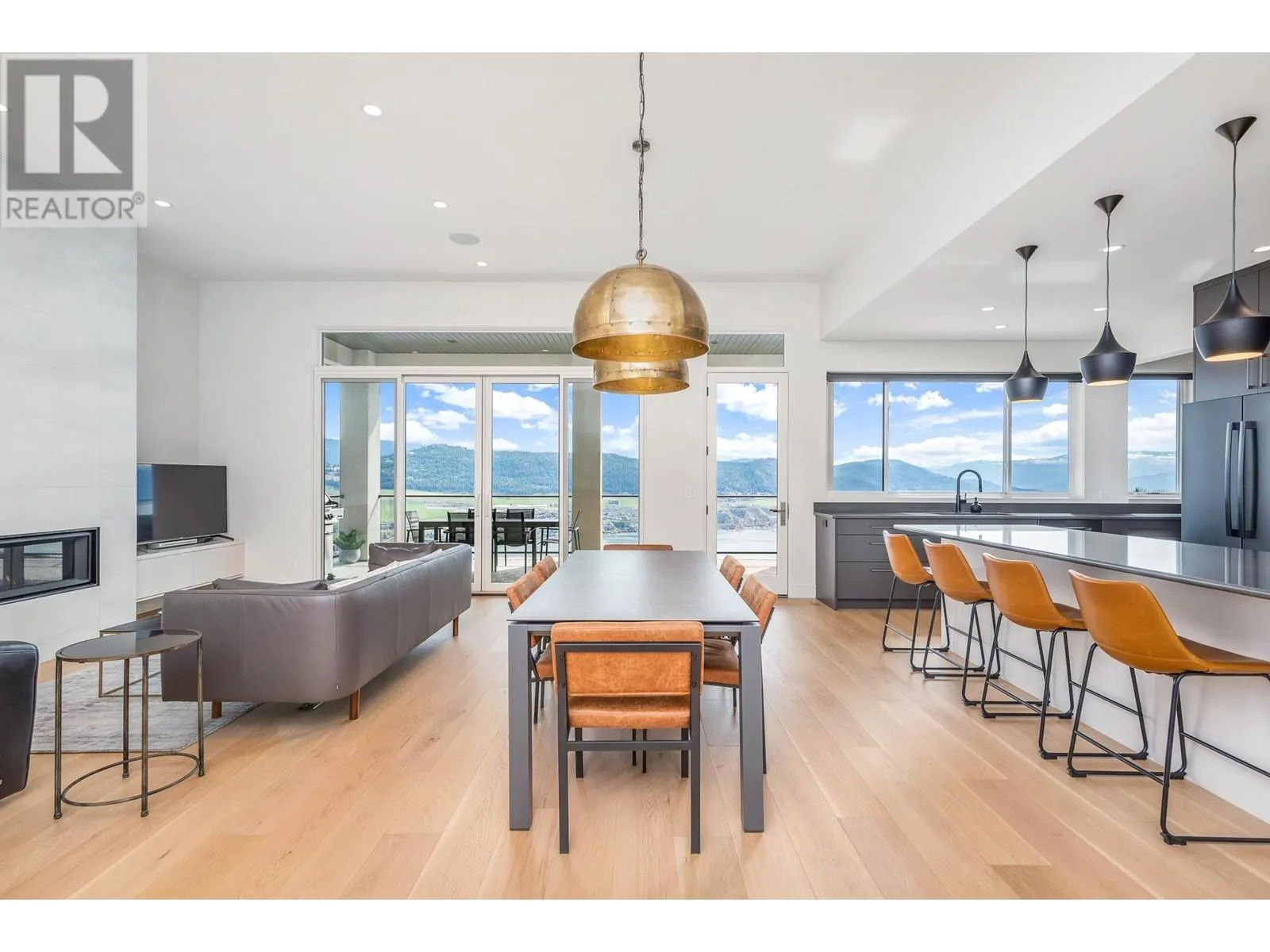 104 Silversage Lookout Court