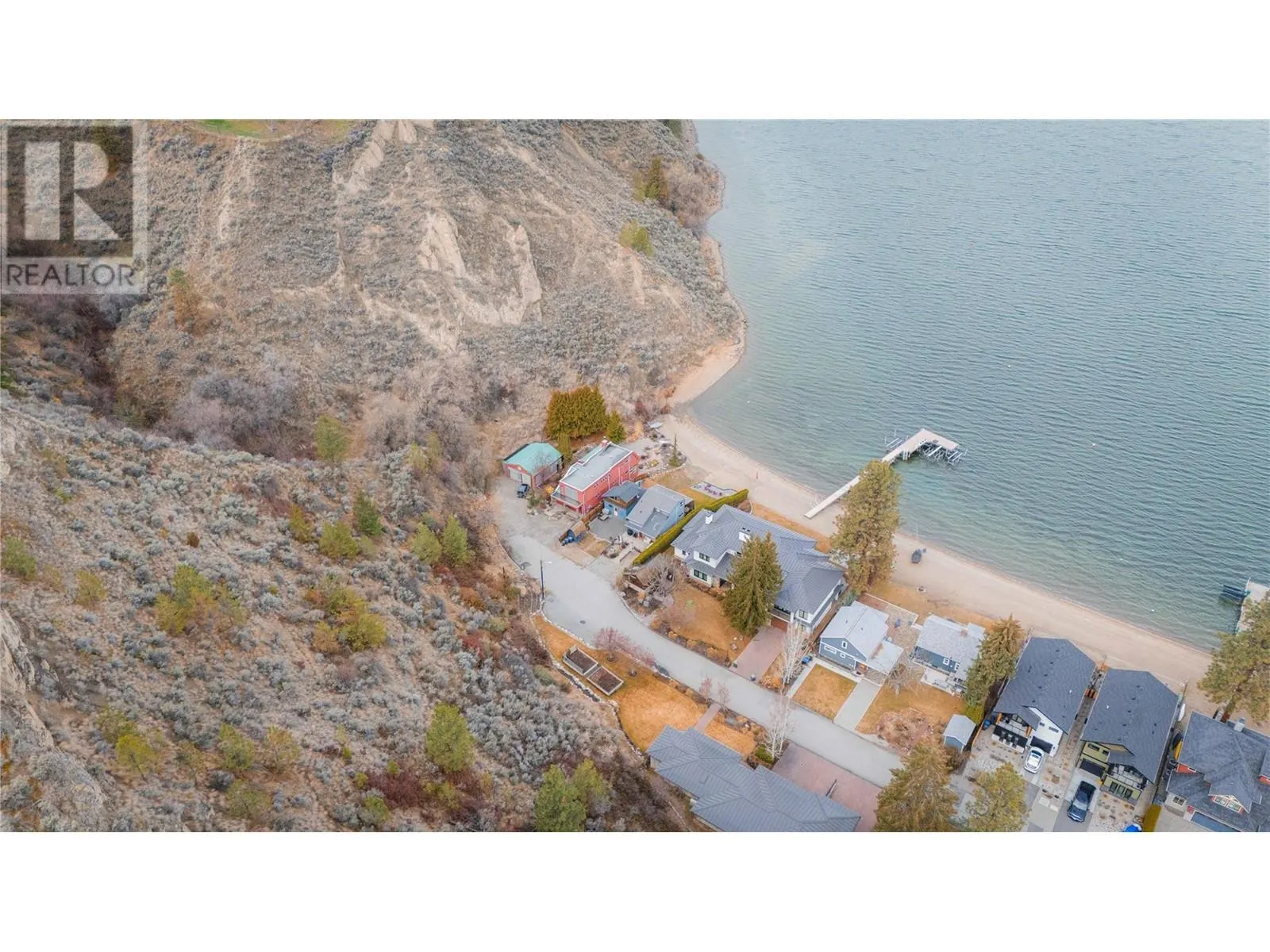 19279 Lakeshore Drive N