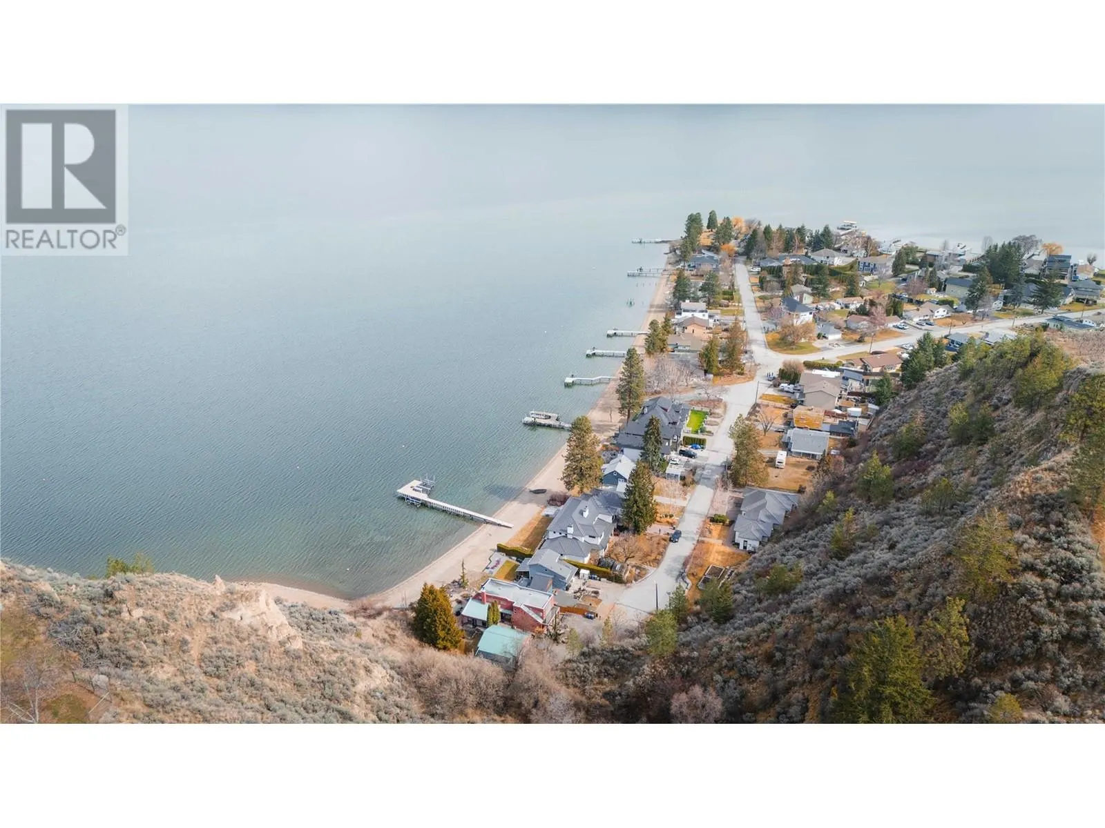 19279 Lakeshore Drive N