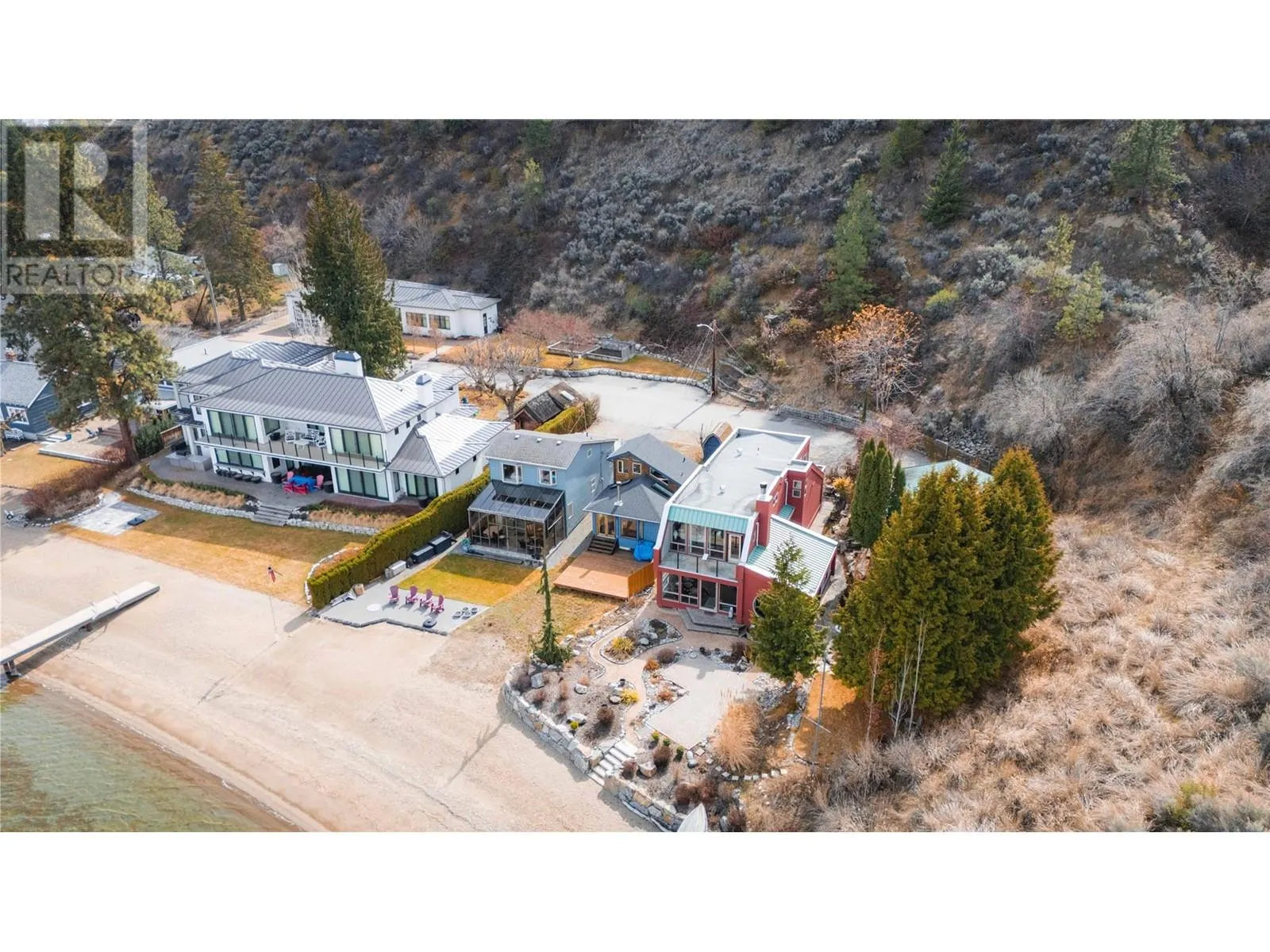 19279 Lakeshore Drive N