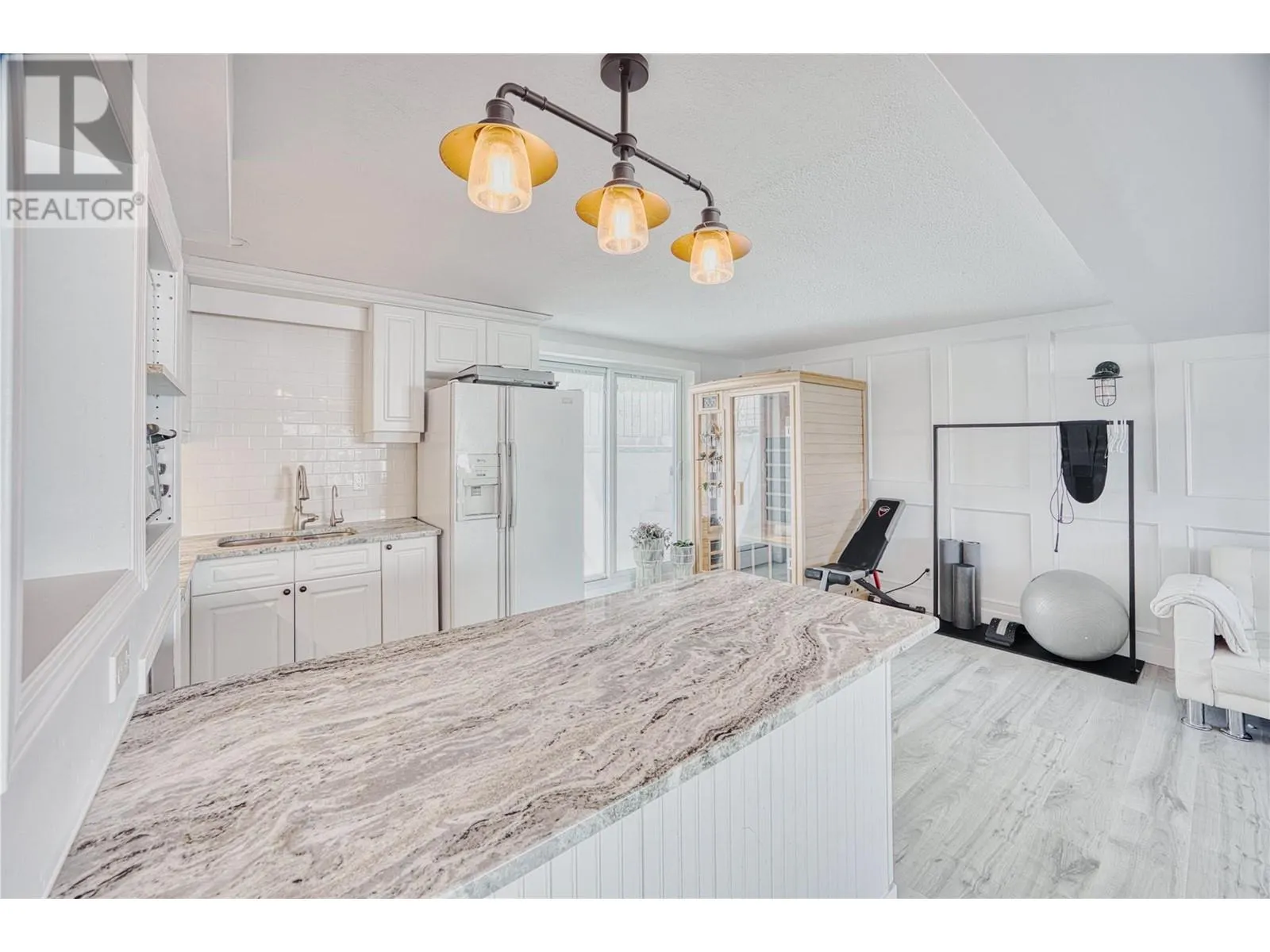 2340 Thacker Drive