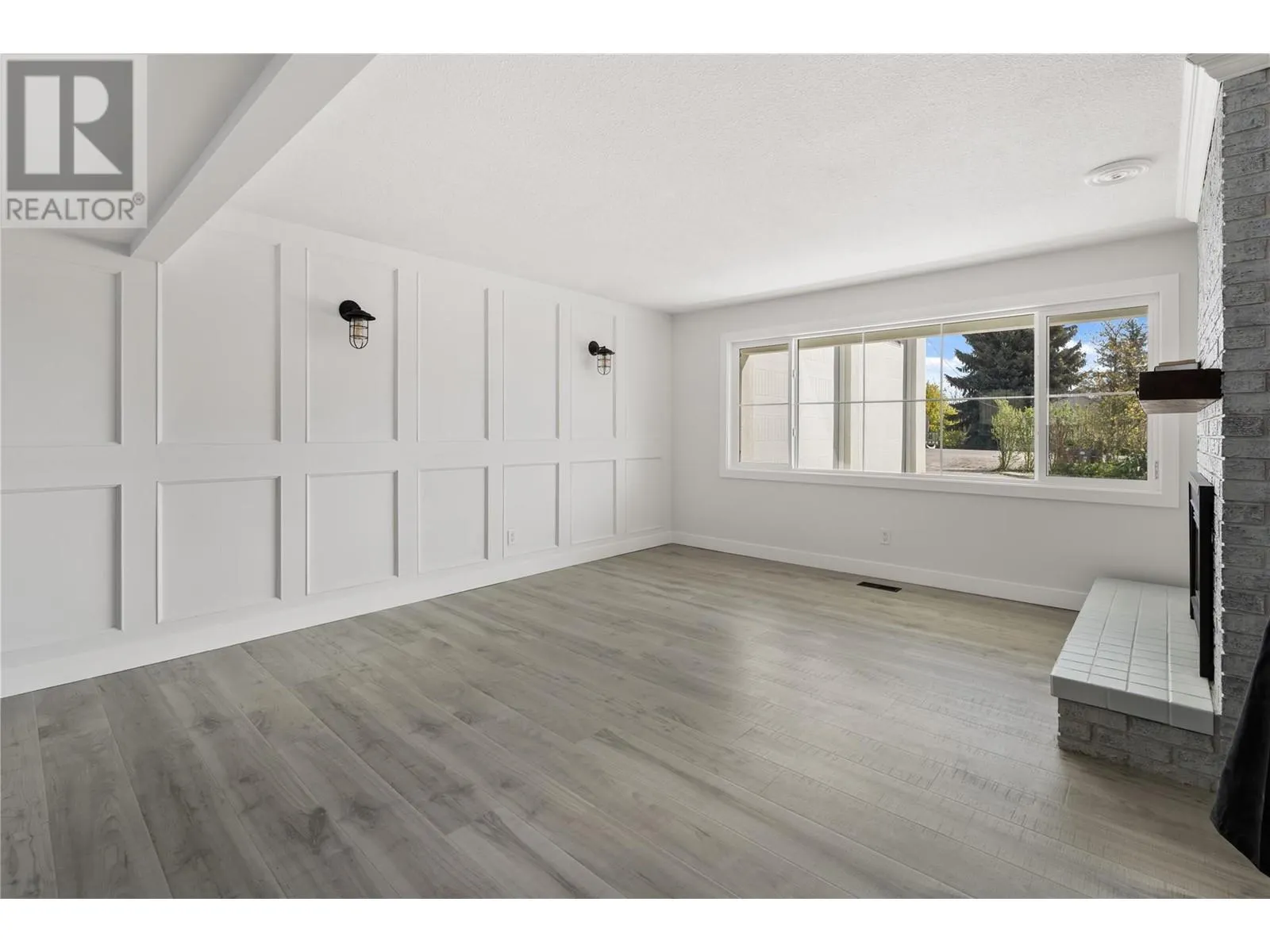2340 Thacker Drive