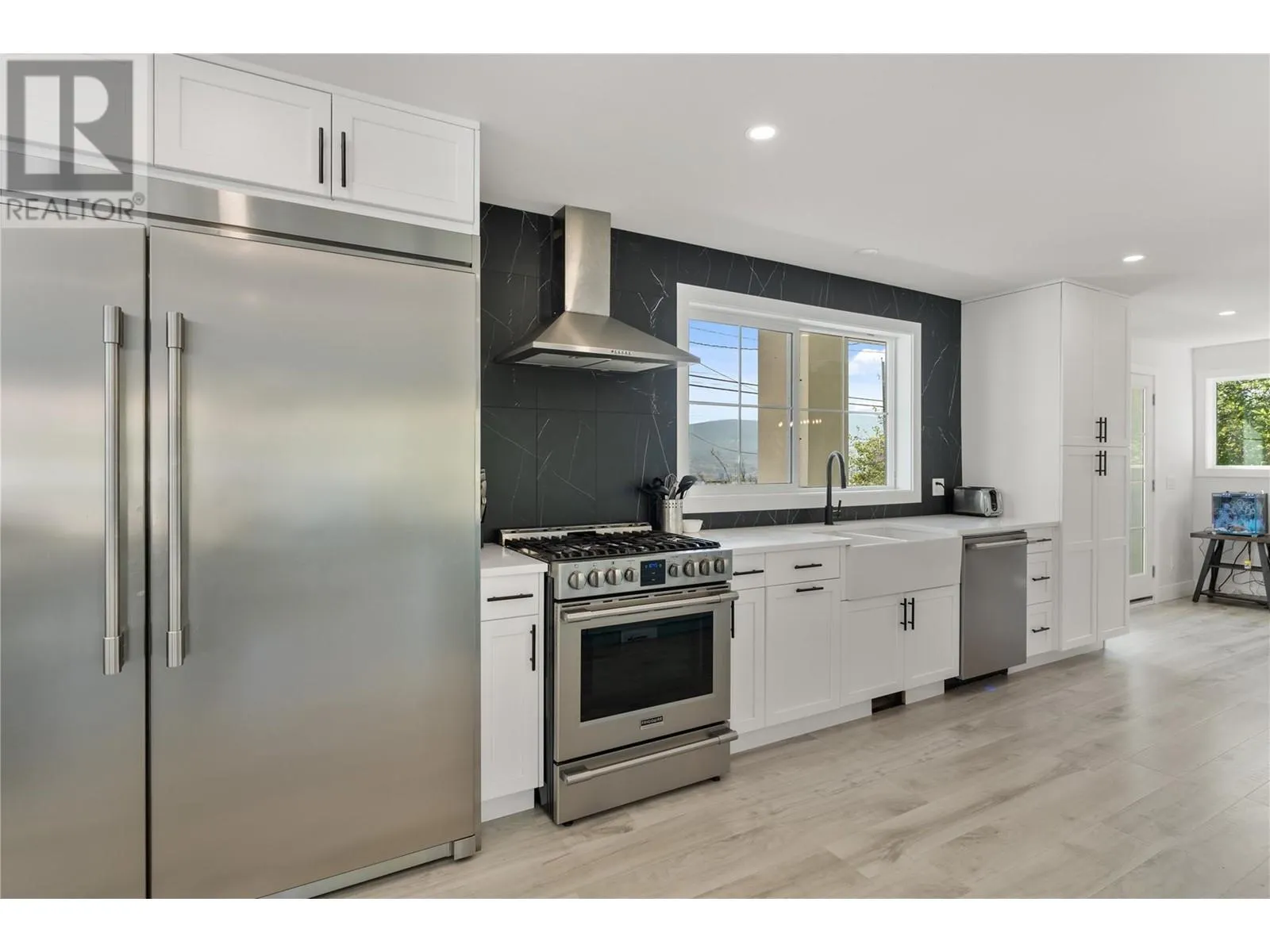 2340 Thacker Drive