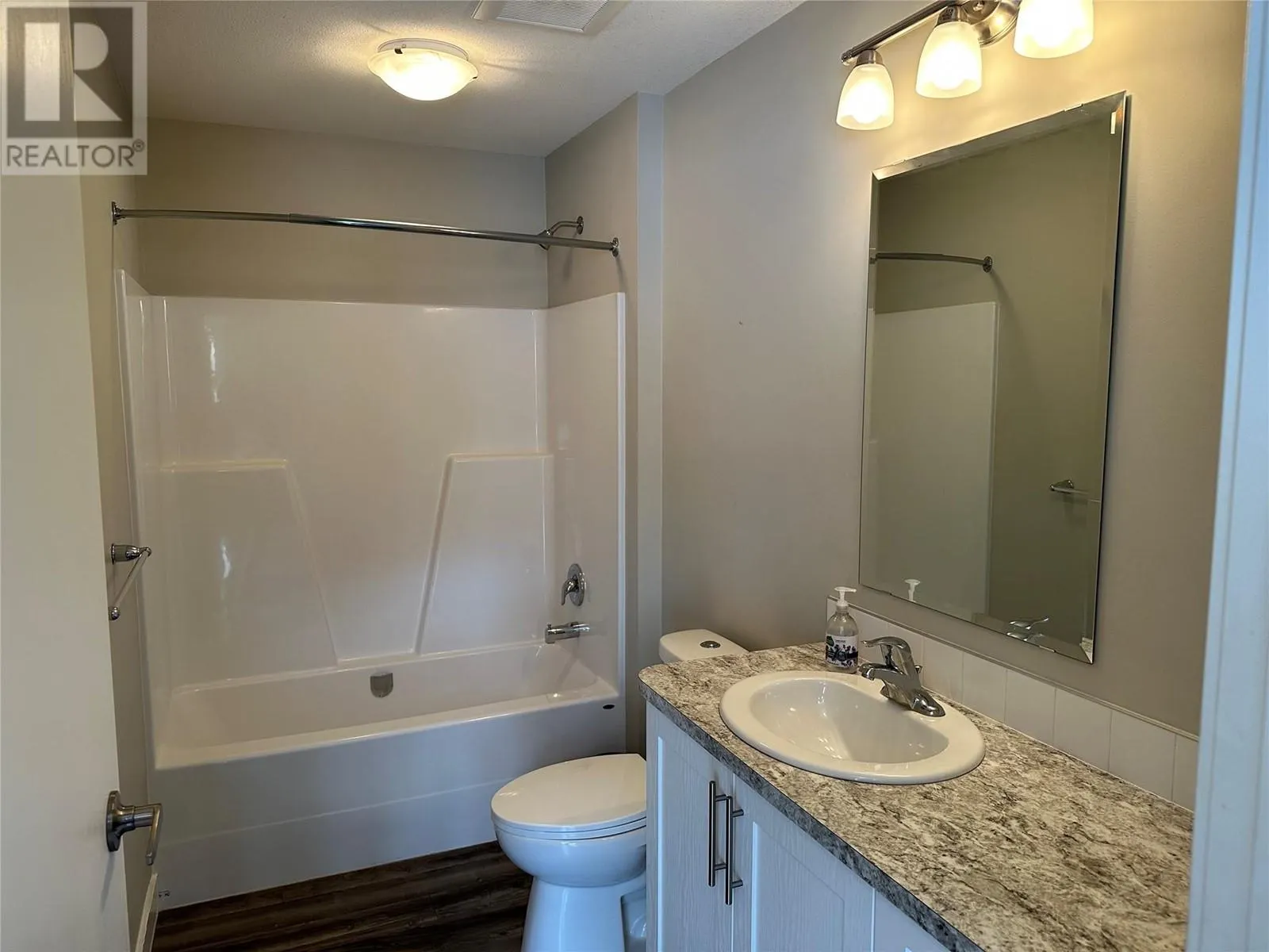 1302 Cedar Street Unit# 13