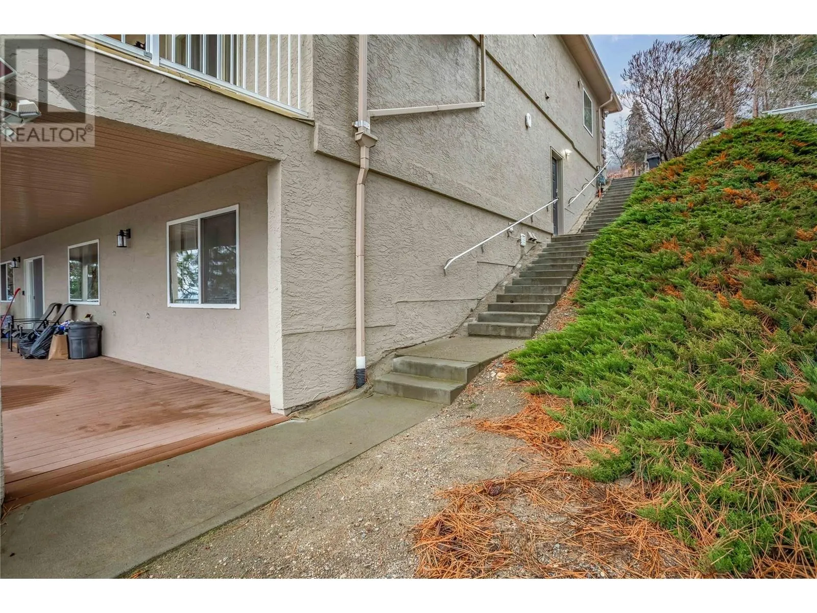 880 Ackerman Court