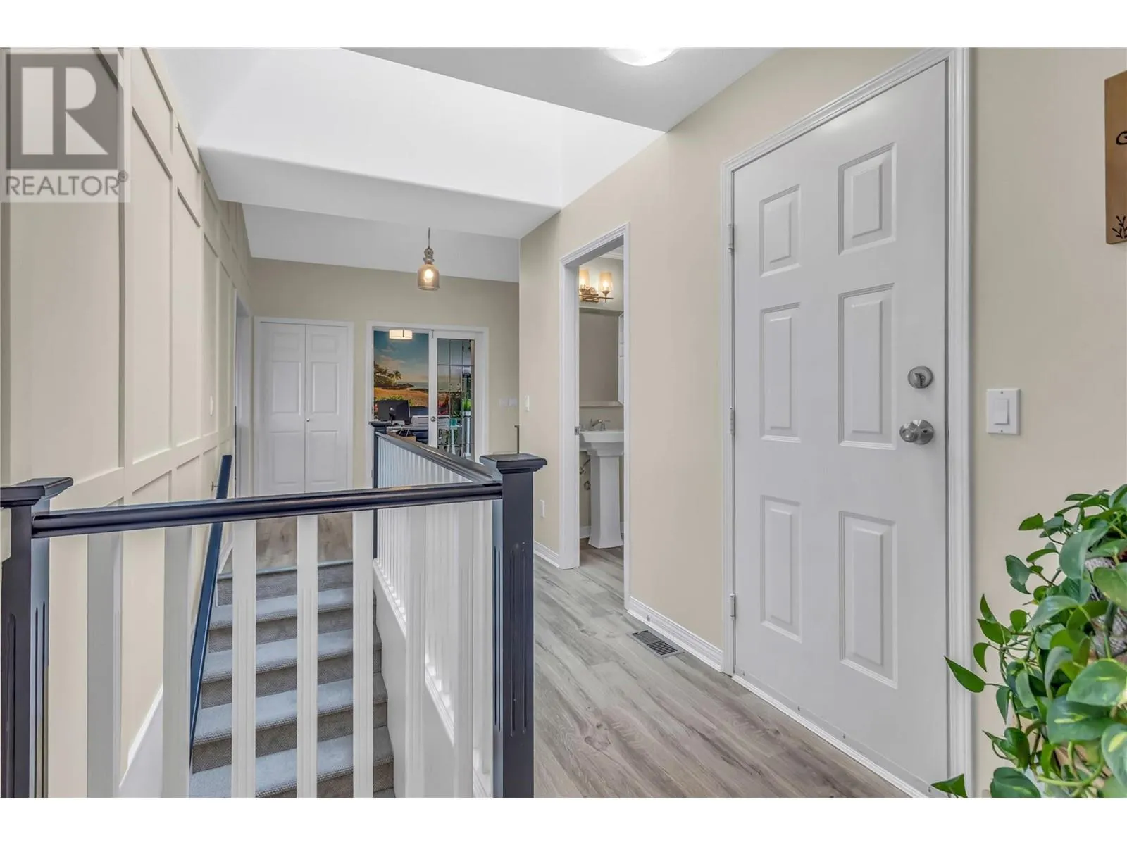 880 Ackerman Court