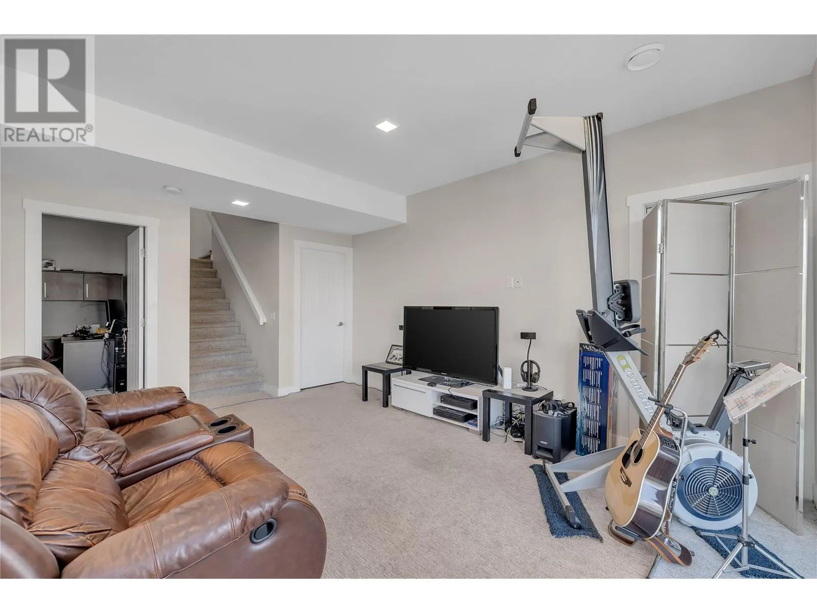 2963 Ensign Lane
