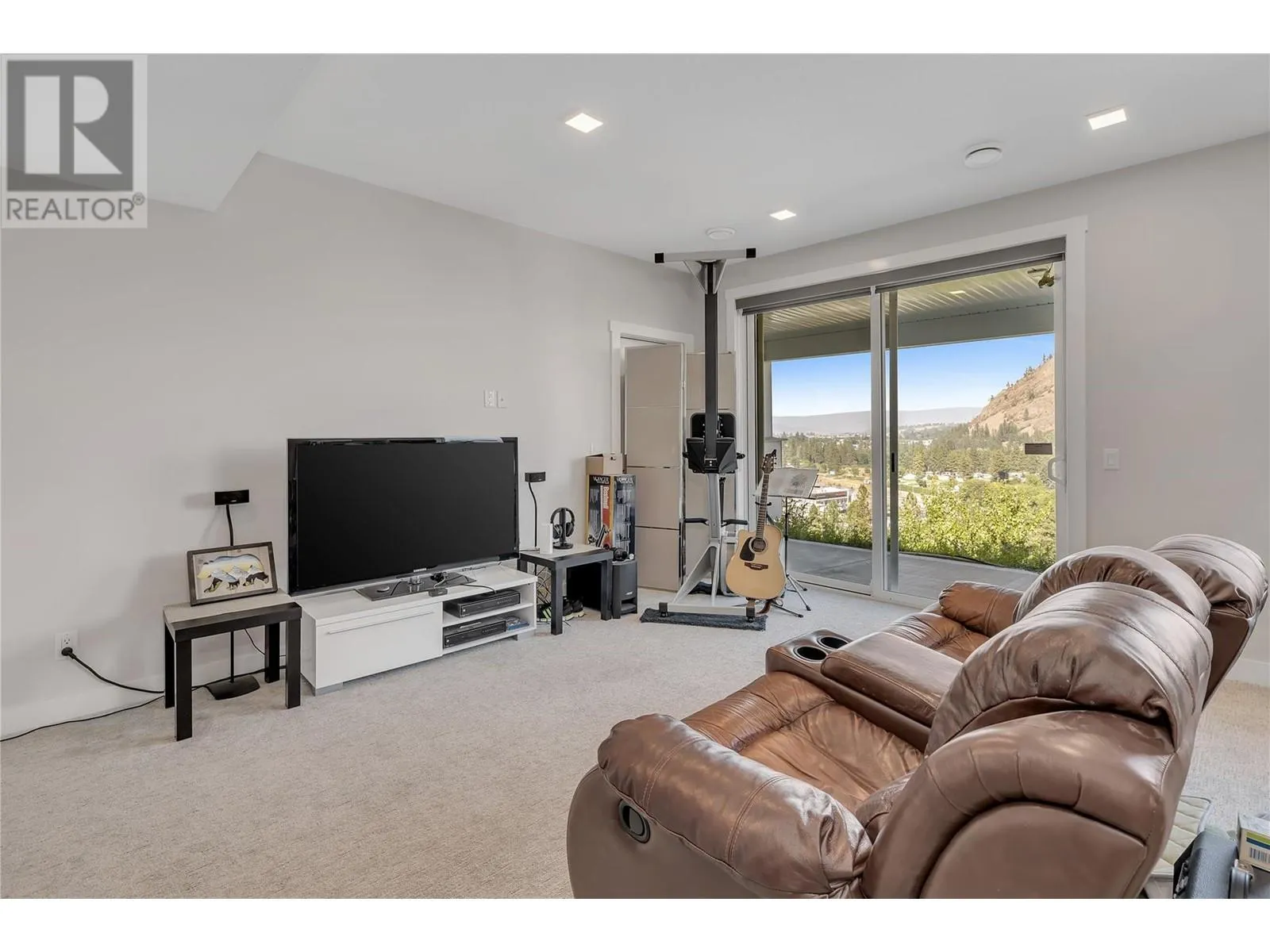 2963 Ensign Lane