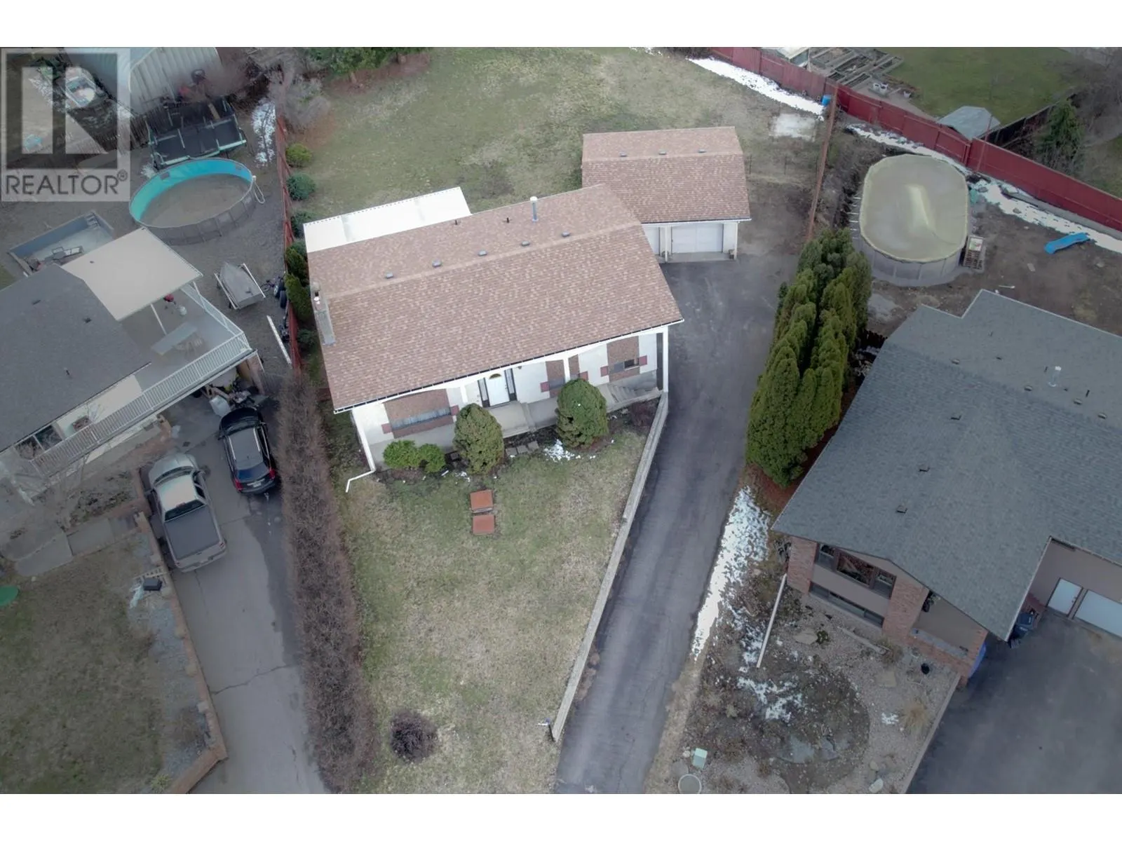 5715 Richards Crescent