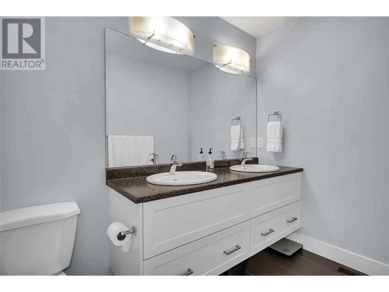 600 Sherwood Road Unit# 55