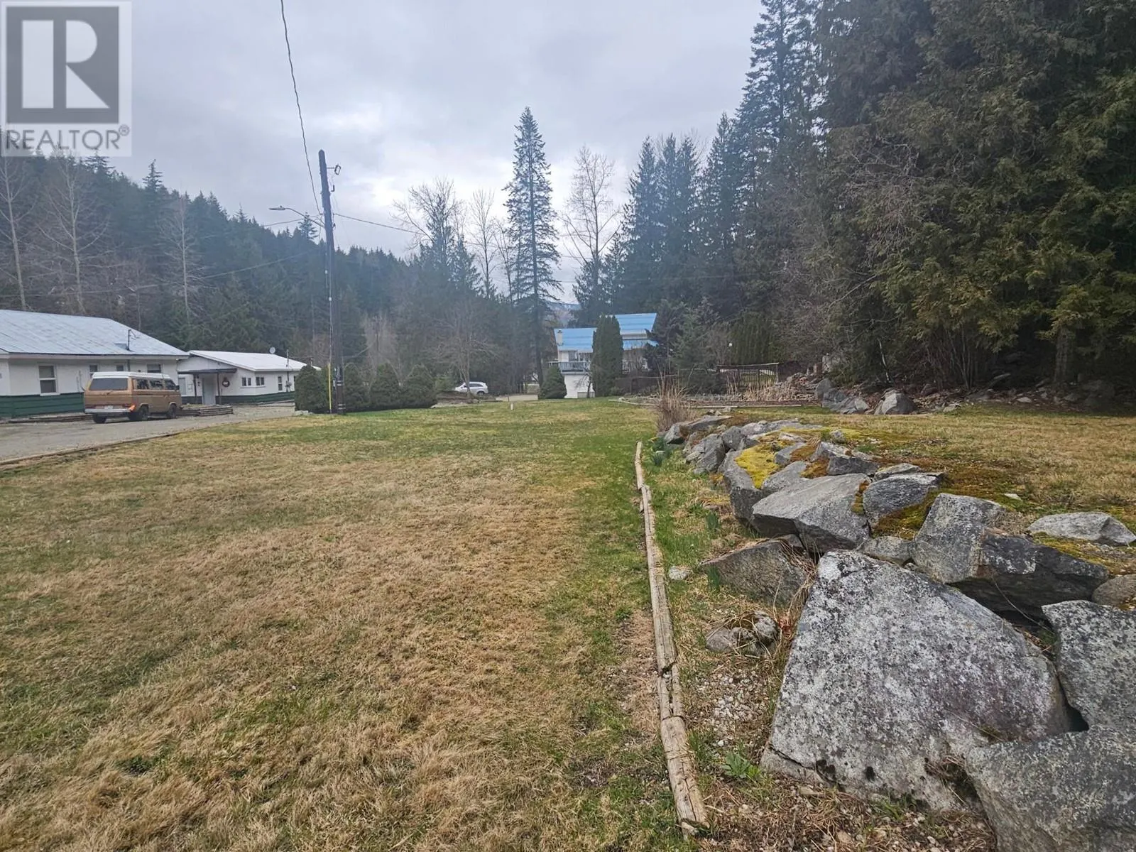 3433 6 Highway