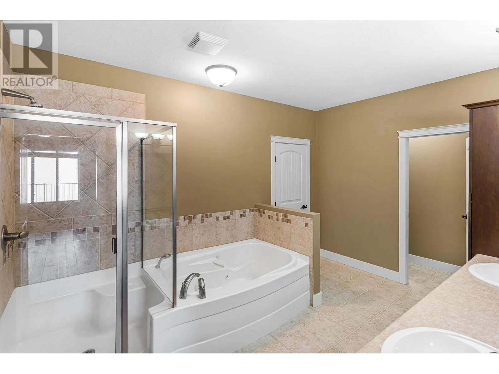 4350 Ponderosa Drive Unit# 108