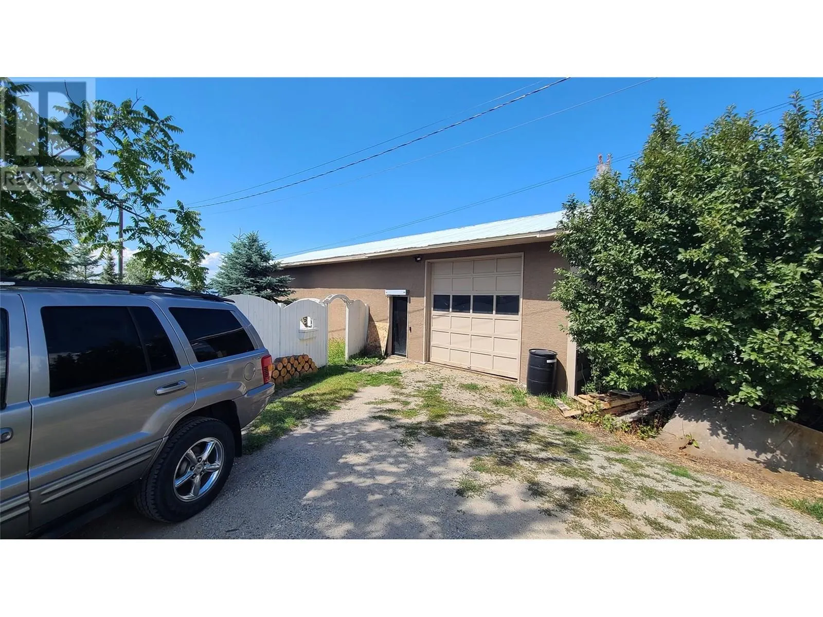 2879 Highway 33 E