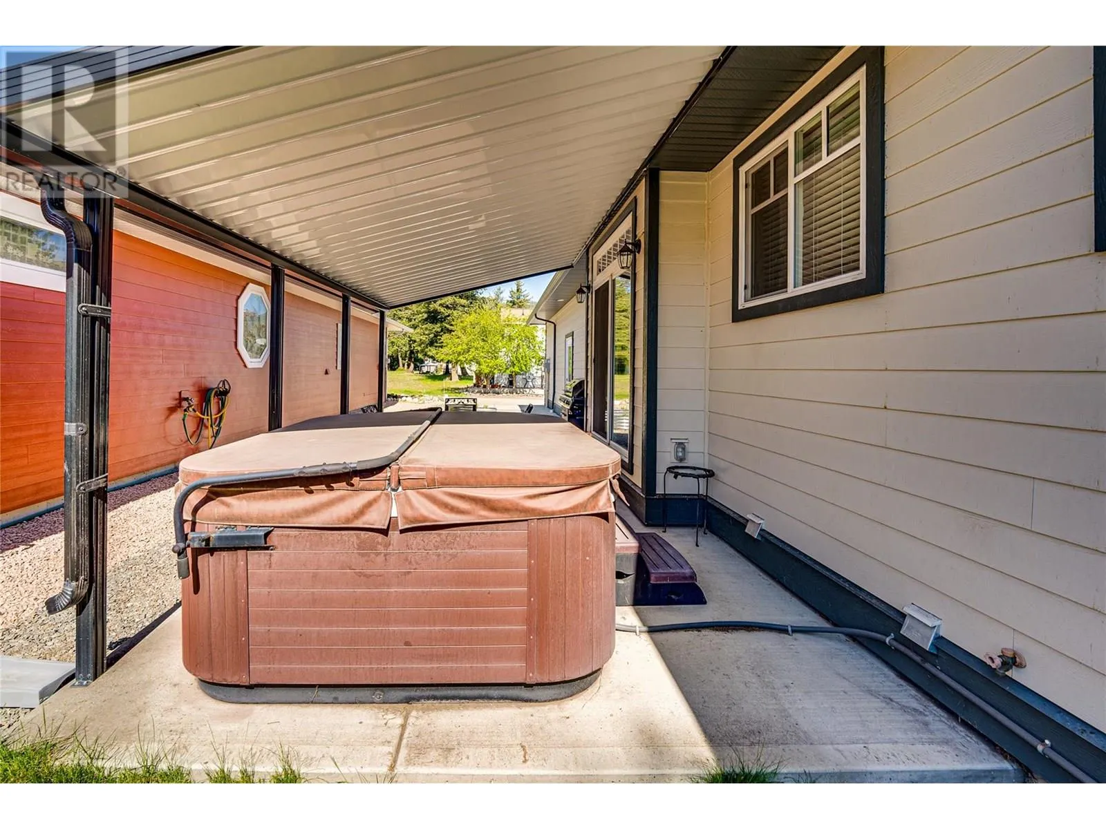 270 Grouse Avenue